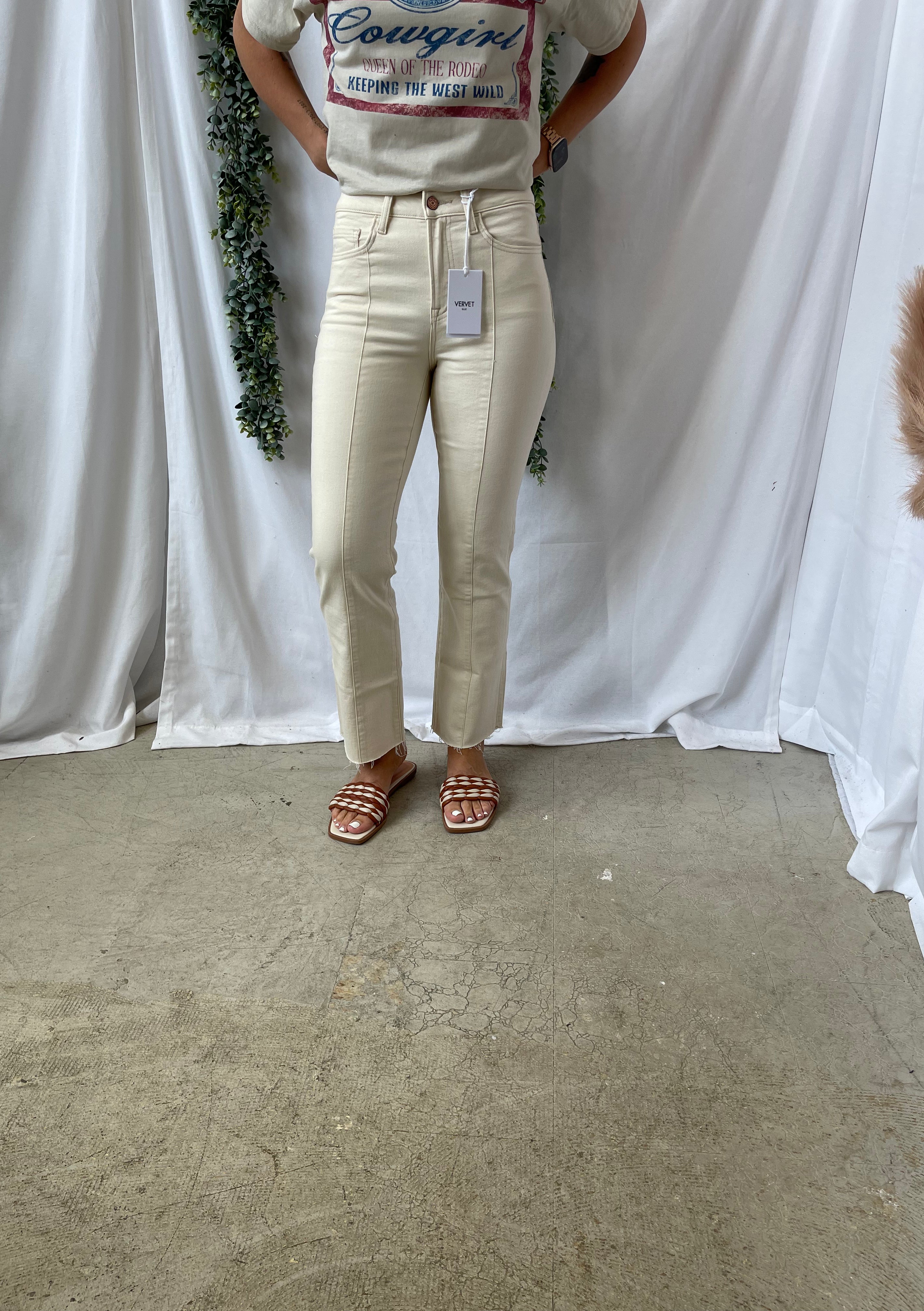 Vervet Natural Pintuck Jeans-Jeans-vervet-The Silo Boutique, Women's Fashion Boutique Located in Warren and Grand Forks North Dakota