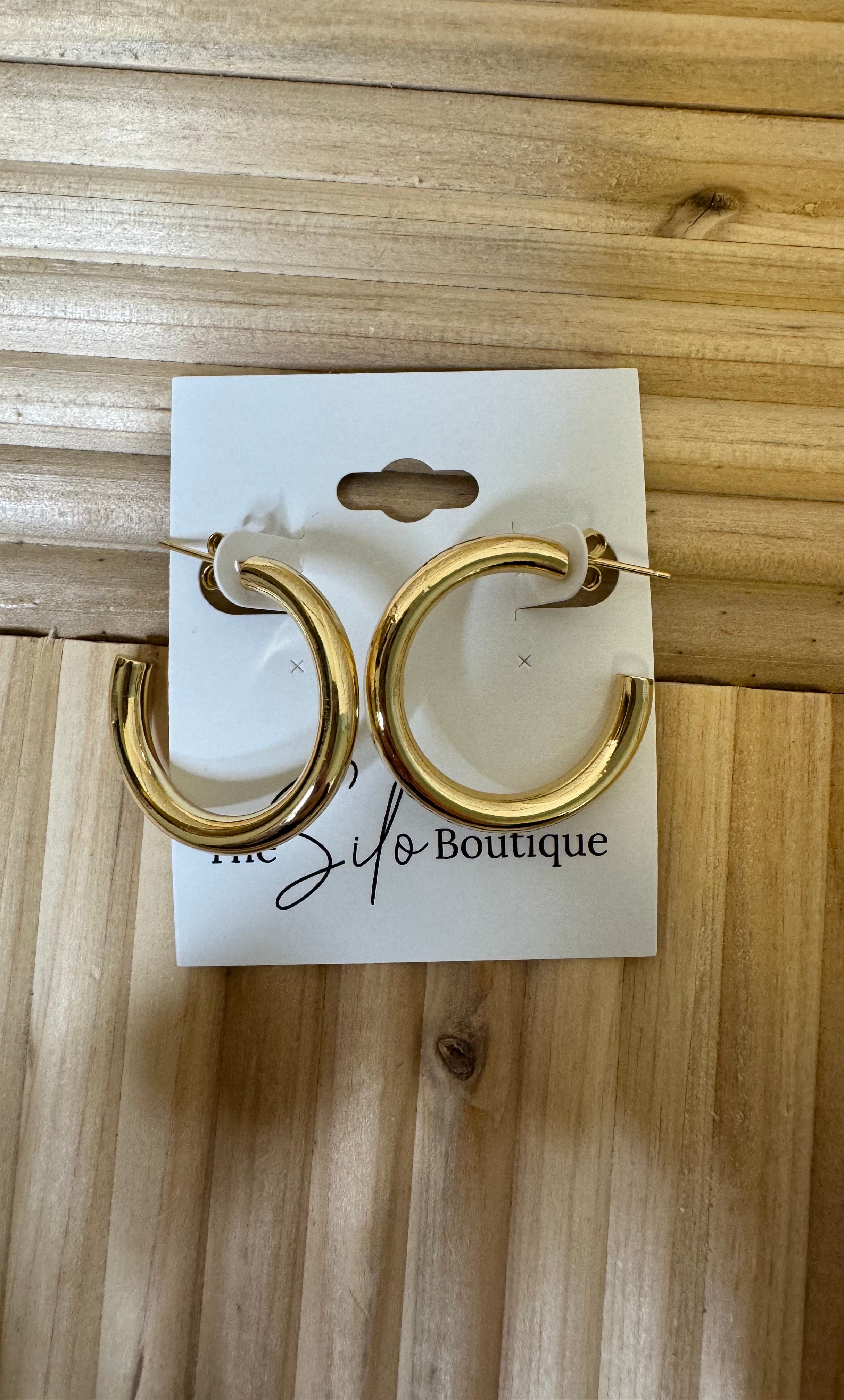 Splendid Gold Perfect Hoops-earrings-splendid iris-The Silo Boutique, Women's Fashion Boutique Located in Warren and Grand Forks North Dakota