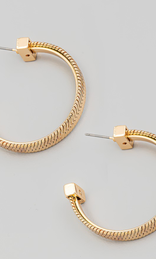 Herringbone Chain Hoop Earrings-Earrings-Fame-The Silo Boutique, Women's Fashion Boutique Located in Warren and Grand Forks North Dakota