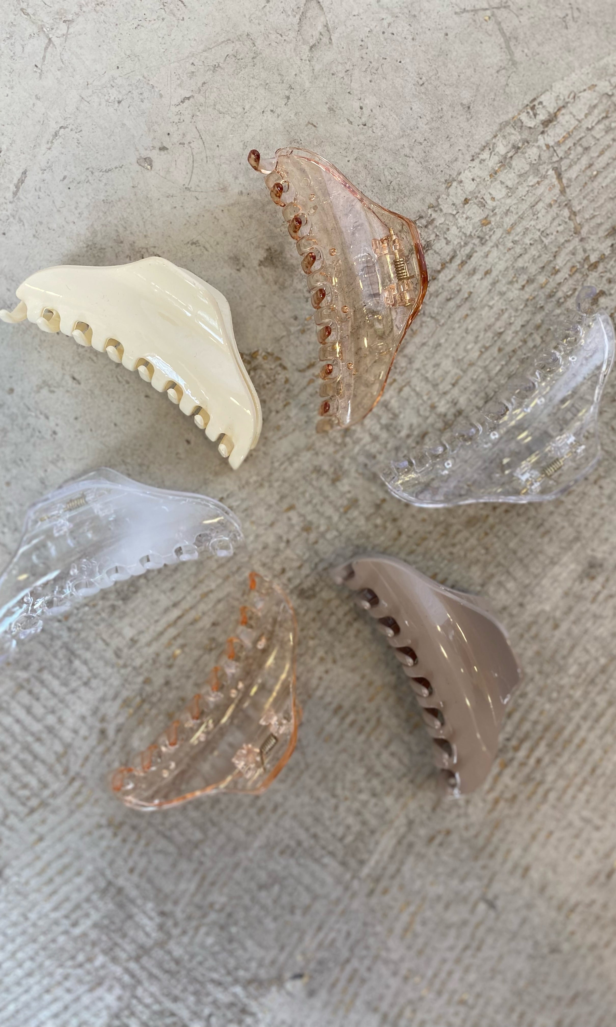 Lulu Neutral Claw-Hair Accessories-lulu-The Silo Boutique, Women's Fashion Boutique Located in Warren and Grand Forks North Dakota