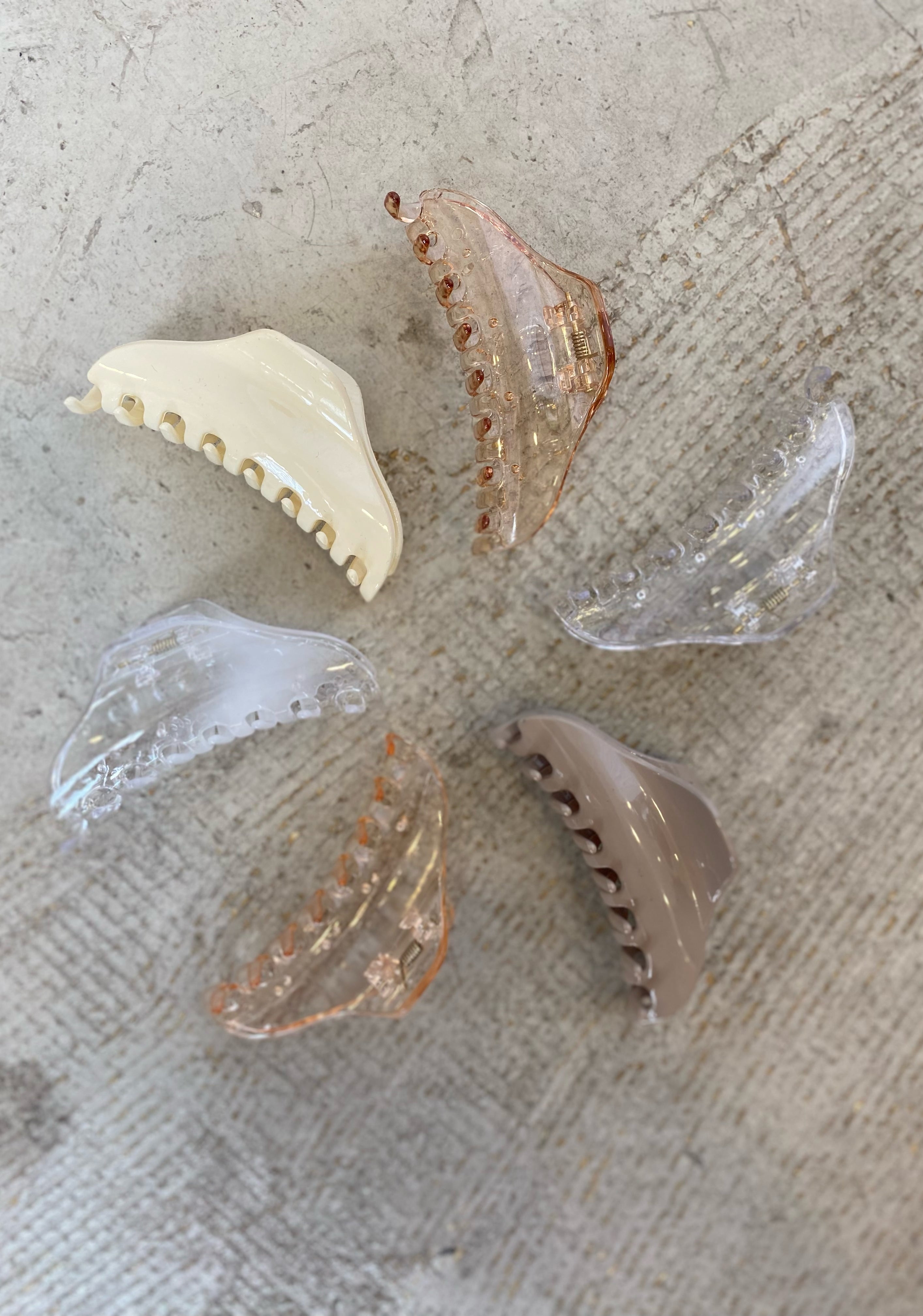 Lulu Neutral Claw-Hair Accessories-lulu-The Silo Boutique, Women's Fashion Boutique Located in Warren and Grand Forks North Dakota