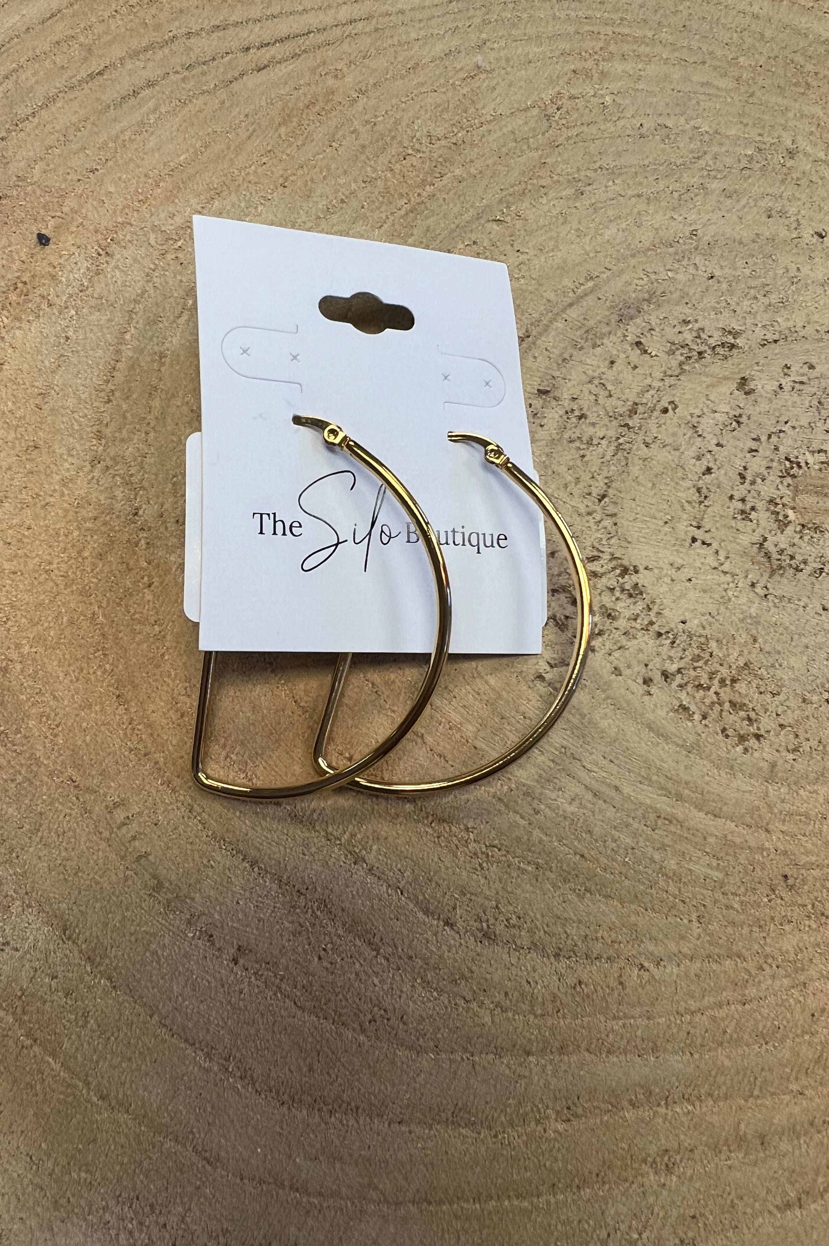 Diora Hoop-Earrings-Dallas Market-The Silo Boutique, Women's Fashion Boutique Located in Warren and Grand Forks North Dakota