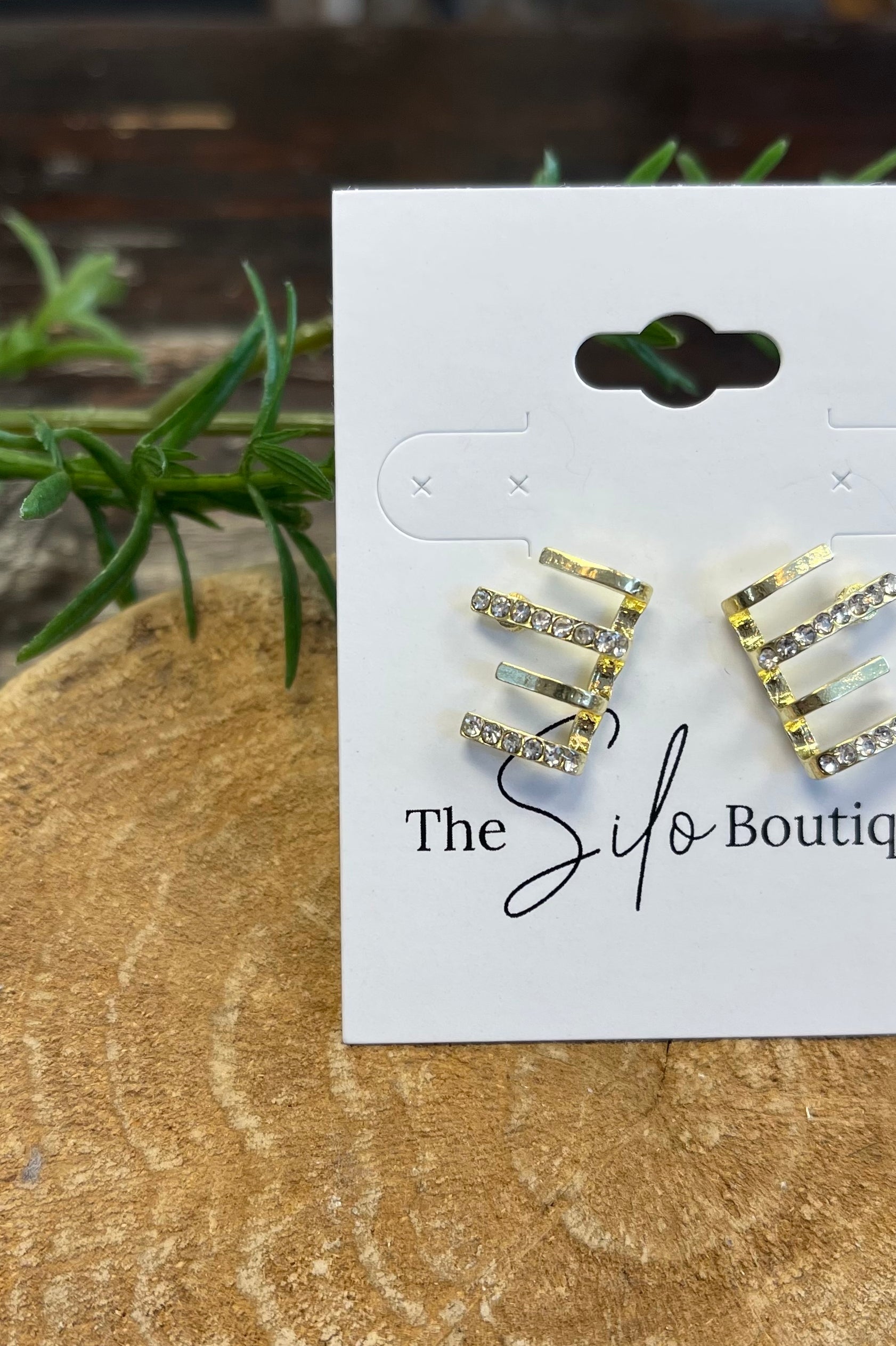 Favorite Earrings-Earrings-merachi-The Silo Boutique, Women's Fashion Boutique Located in Warren and Grand Forks North Dakota