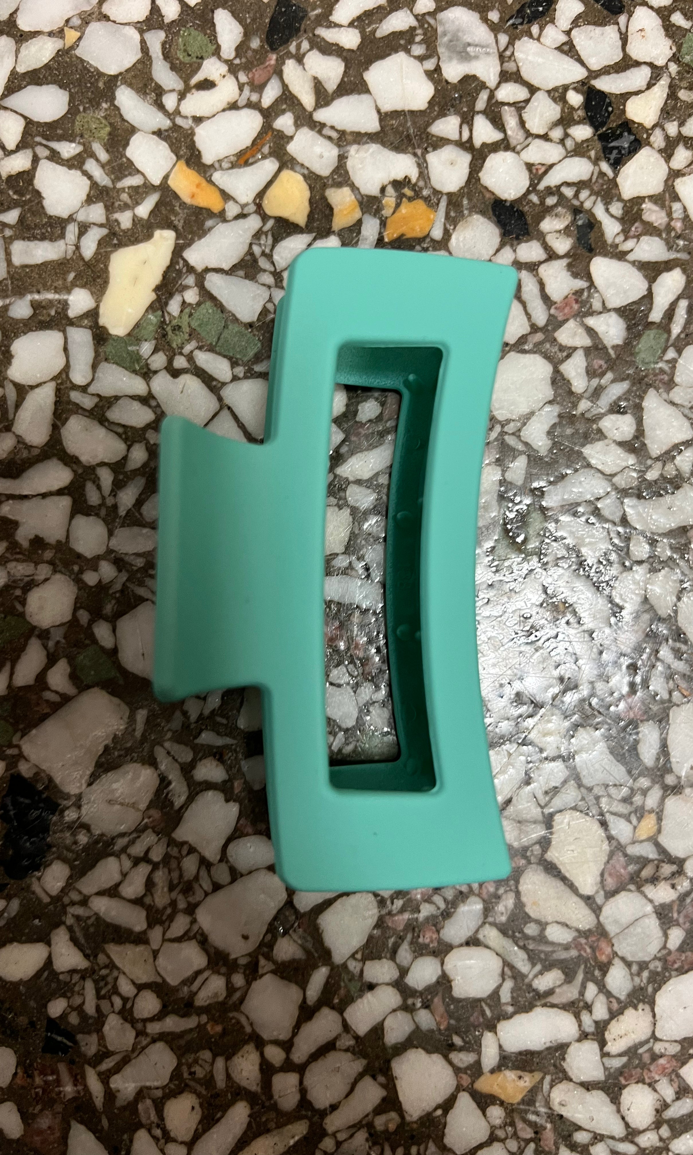 Matte Claw Hair Clip-Hair Accessories-wall to wall-The Silo Boutique, Women's Fashion Boutique Located in Warren and Grand Forks North Dakota