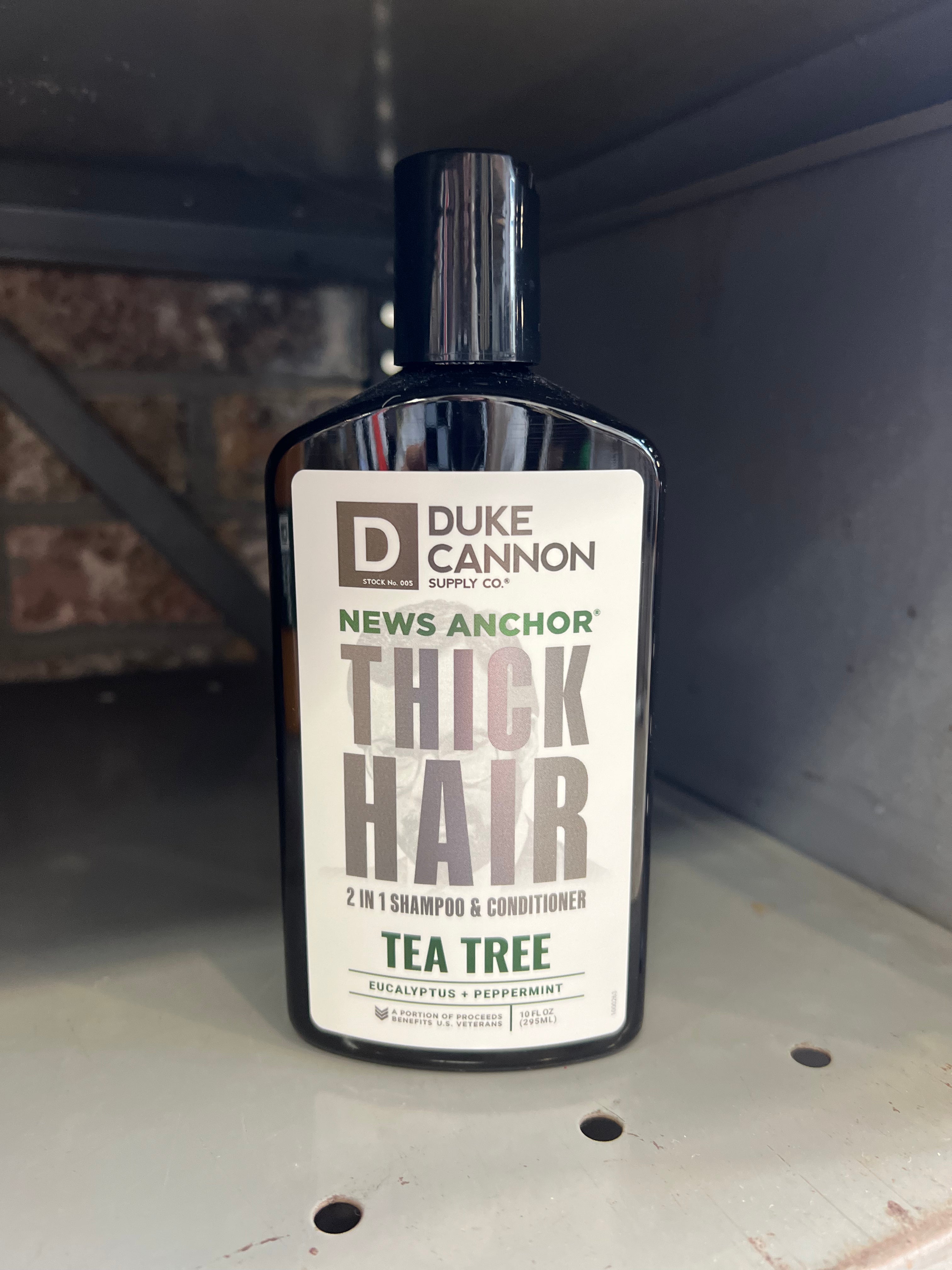 News Anchor 2 in 1 Hair Wash-Tea Trea-Shampoo-duke cannon-The Silo Boutique, Women's Fashion Boutique Located in Warren and Grand Forks North Dakota