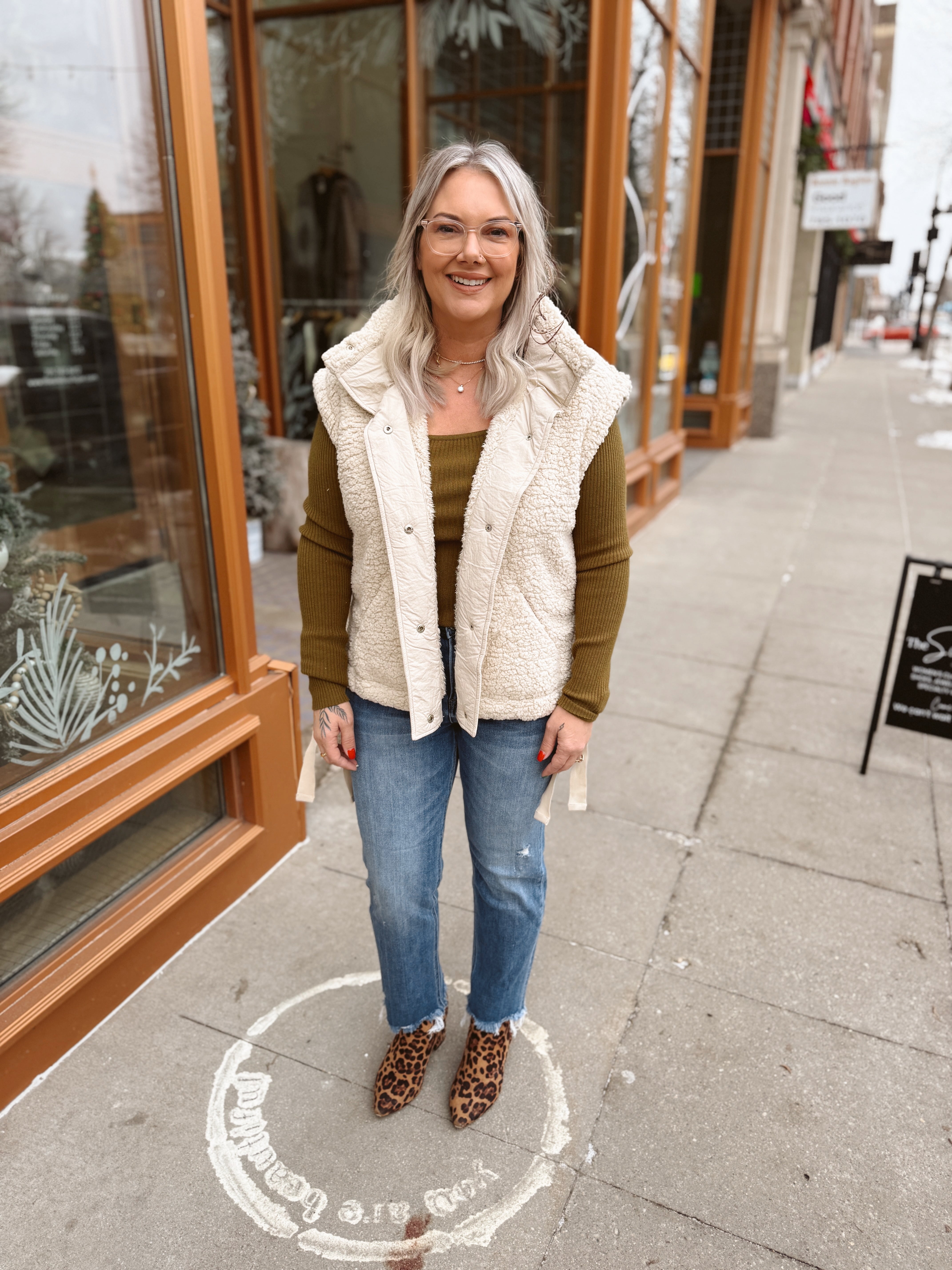 Ivy Cream Vest-Vests-bluivy-The Silo Boutique, Women's Fashion Boutique Located in Warren and Grand Forks North Dakota