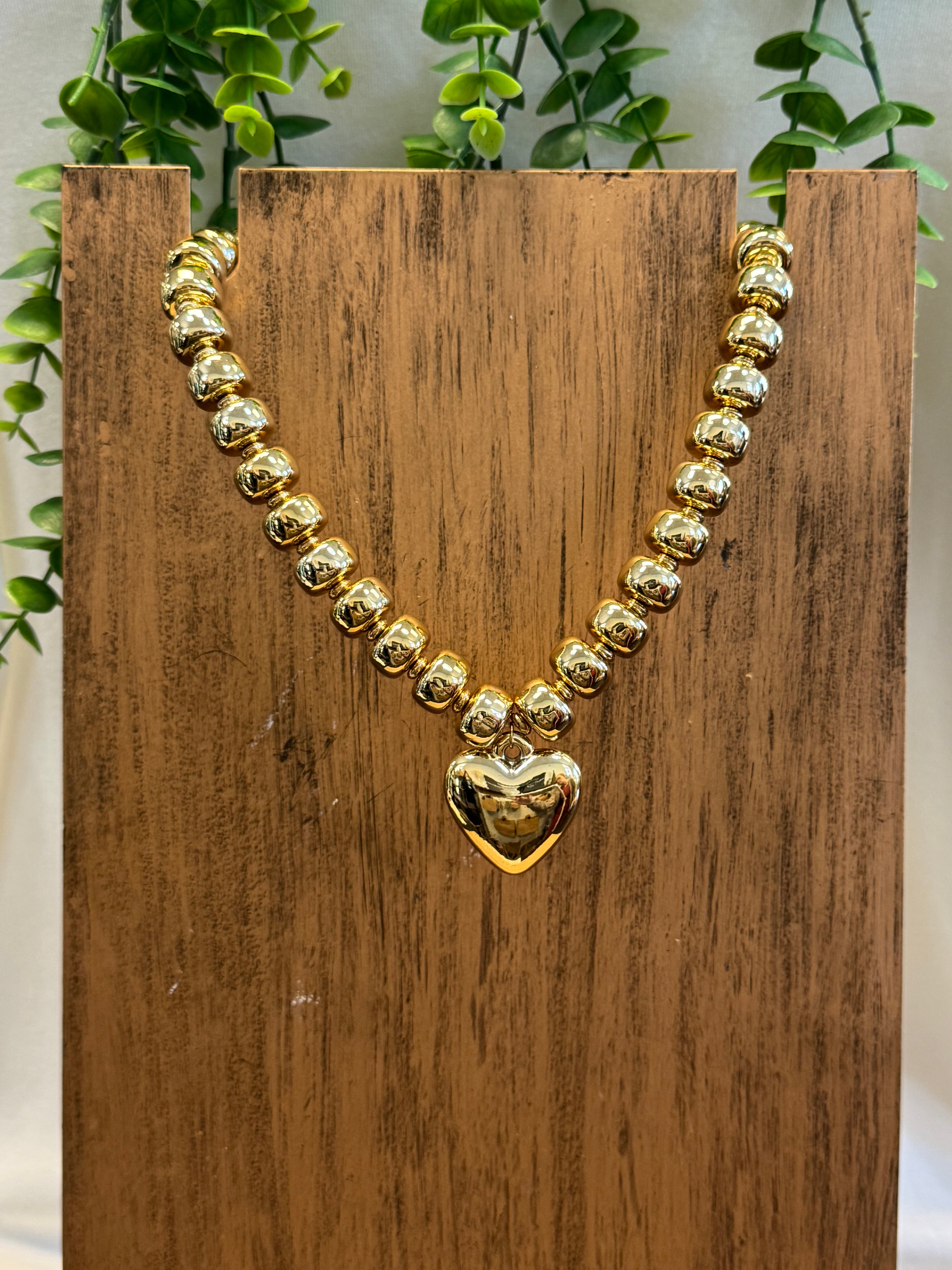 Dixie Gold Chunky Heart Necklace-Necklaces-Dallas Market-The Silo Boutique, Women's Fashion Boutique Located in Warren and Grand Forks North Dakota