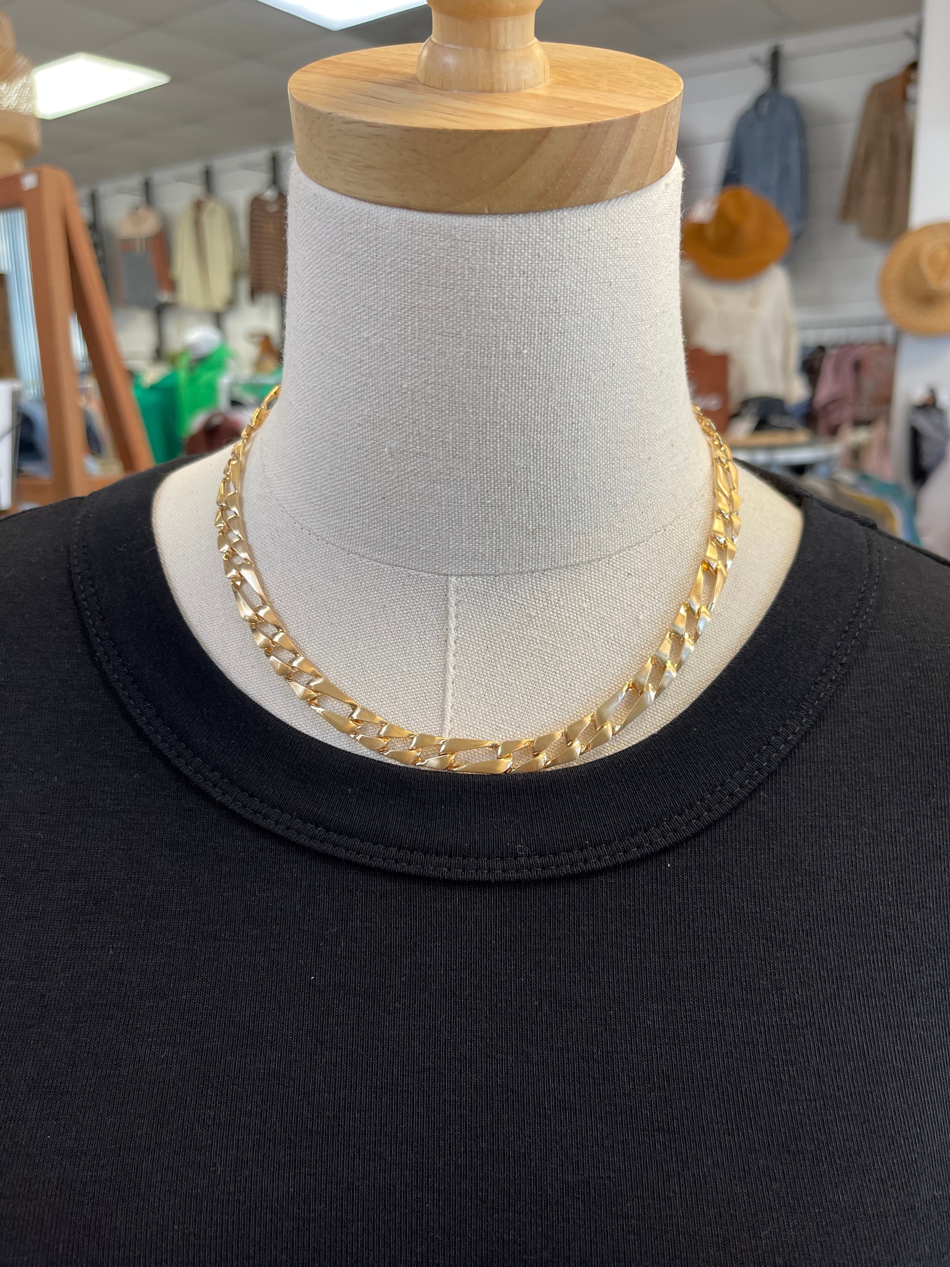 Gold Chain LInk Necklace-Necklaces-Fame-The Silo Boutique, Women's Fashion Boutique Located in Warren and Grand Forks North Dakota