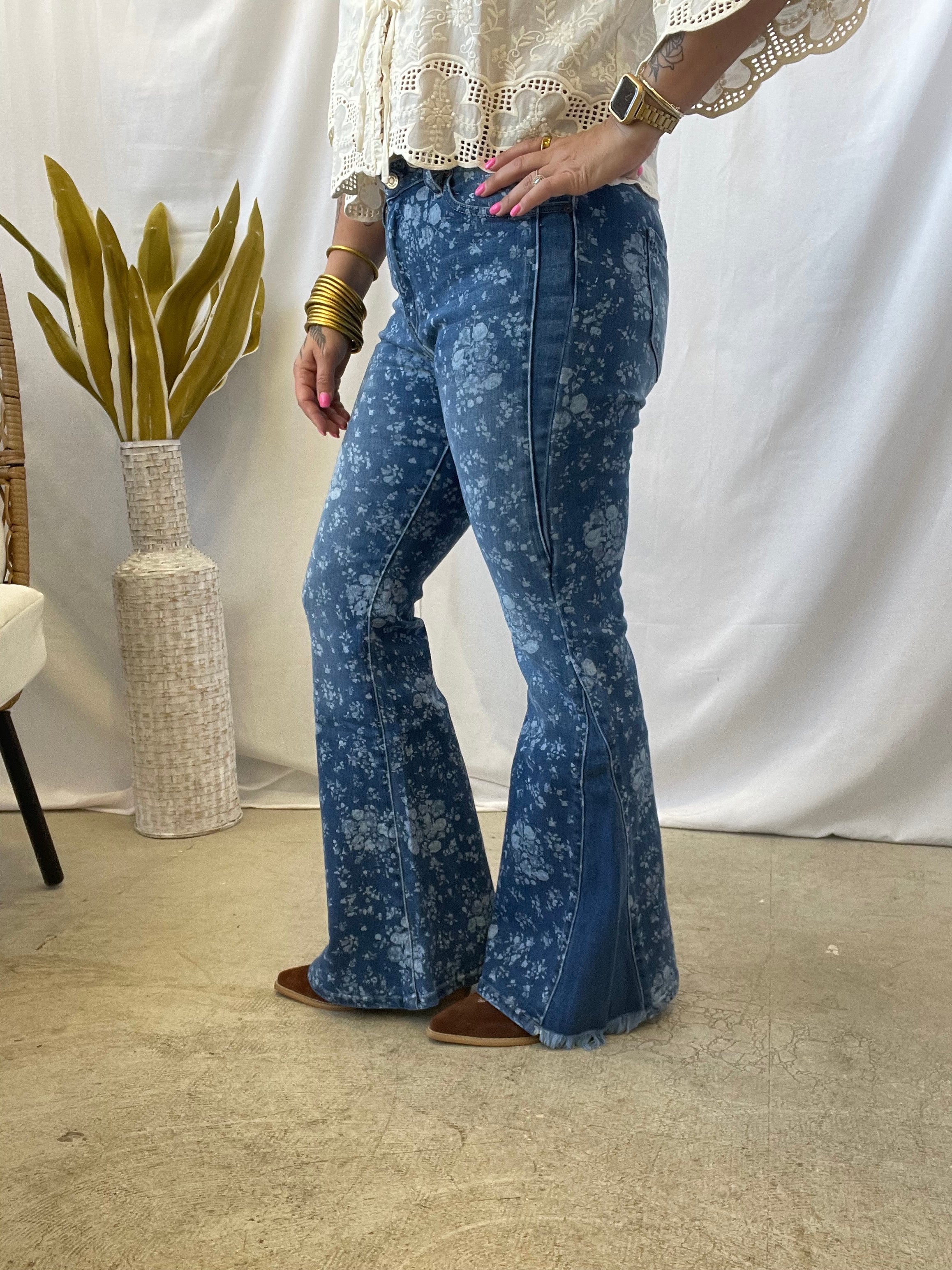 Kancan Floral Flare Jeans-Jeans-Kancan-The Silo Boutique, Women's Fashion Boutique Located in Warren and Grand Forks North Dakota