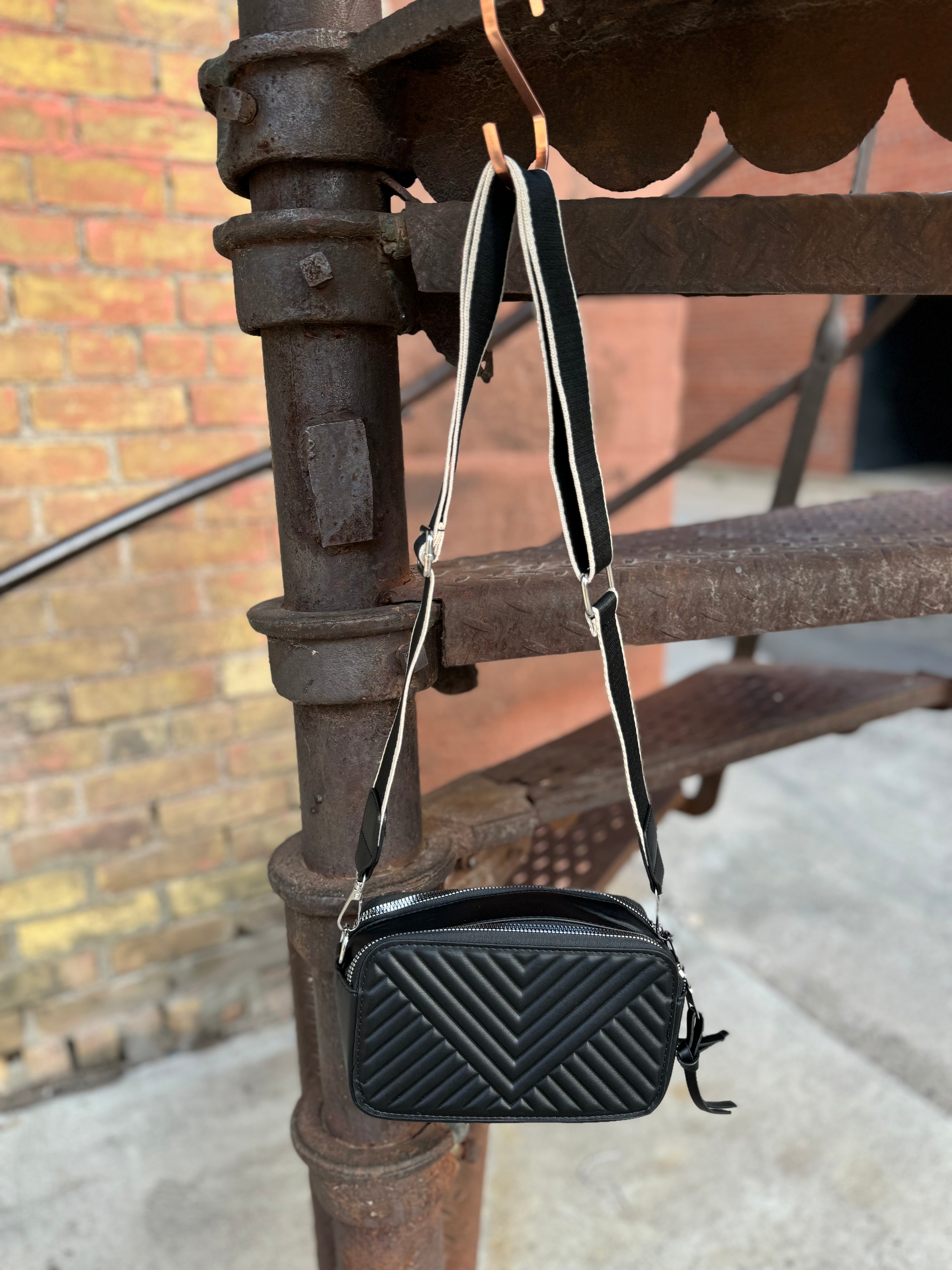 In The City Crossbody Purse-Crossbody Purses-city-The Silo Boutique, Women's Fashion Boutique Located in Warren and Grand Forks North Dakota