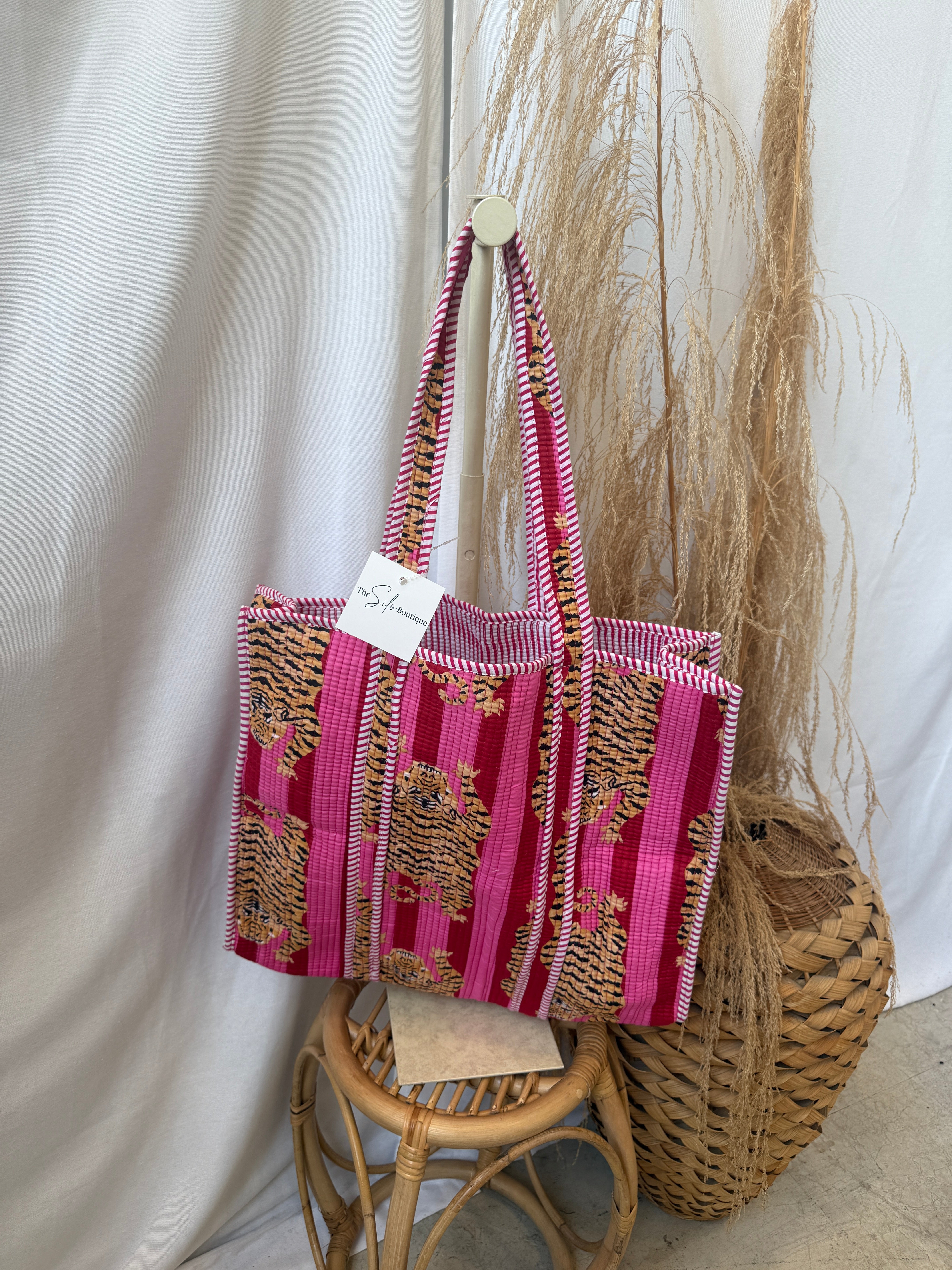 Quilted Bag-Pink Tiger-Final Sale-Purses-faire-The Silo Boutique, Women's Fashion Boutique Located in Warren and Grand Forks North Dakota