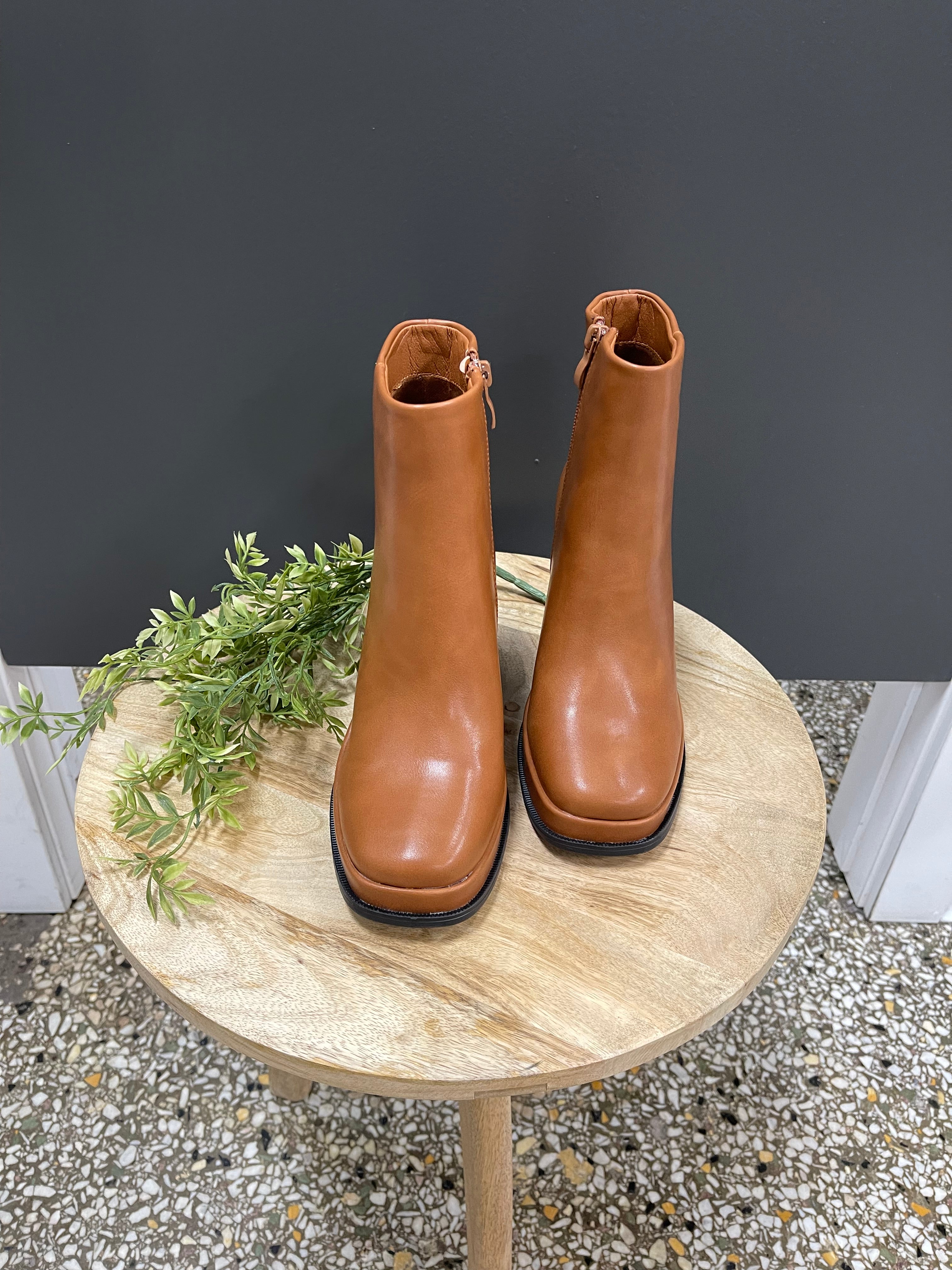 Tan Drake Lug Boot-Boots-Forever Link-The Silo Boutique, Women's Fashion Boutique Located in Warren and Grand Forks North Dakota