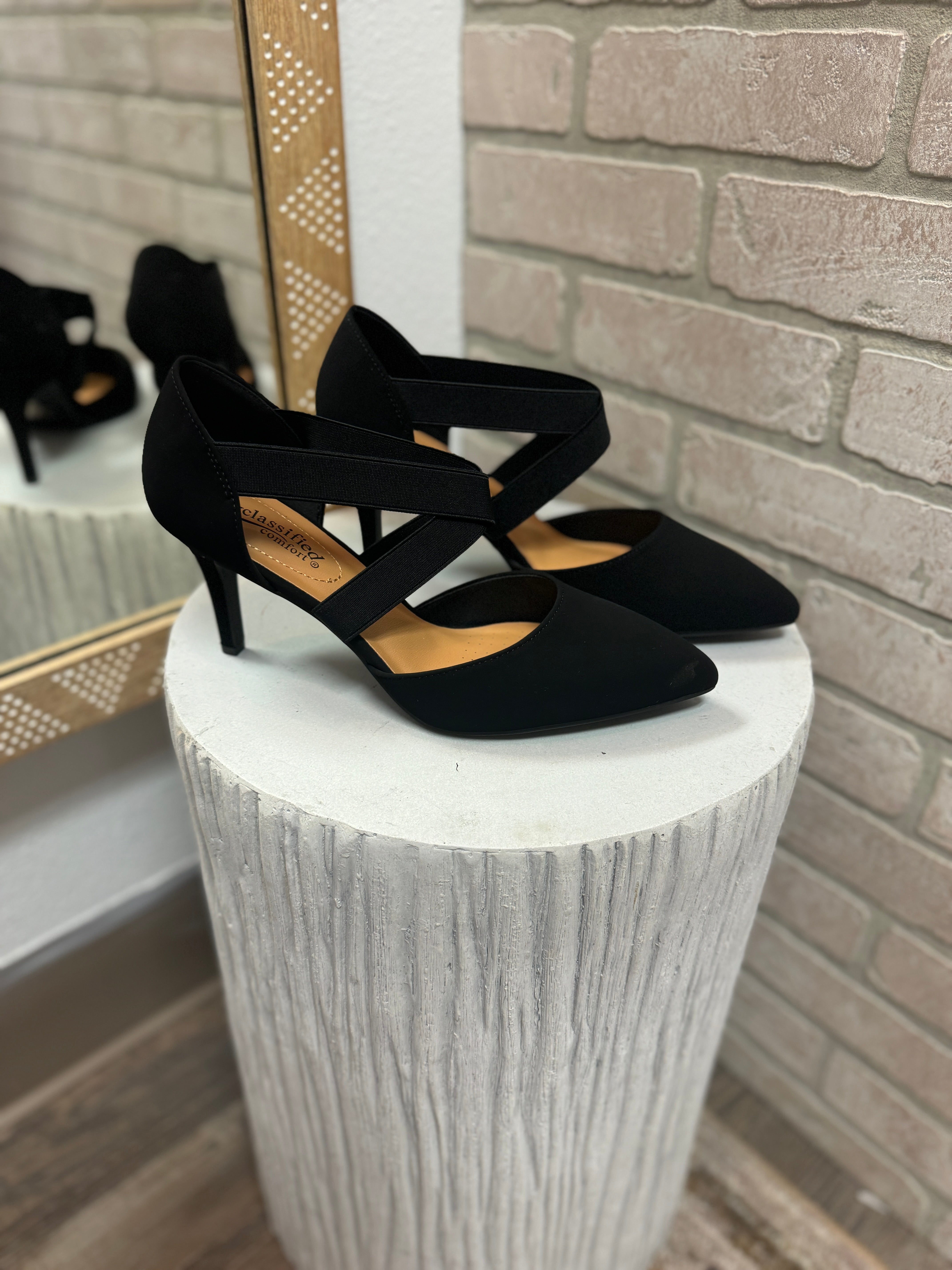 Soda Neal Black Heel Shoe-Final Sale-Heels-soda-The Silo Boutique, Women's Fashion Boutique Located in Warren and Grand Forks North Dakota