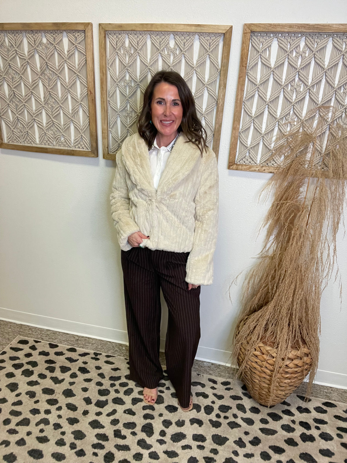 Elan Big Collar Fur Jacket-Beige-Tank Tops-elan-The Silo Boutique, Women's Fashion Boutique Located in Warren and Grand Forks North Dakota