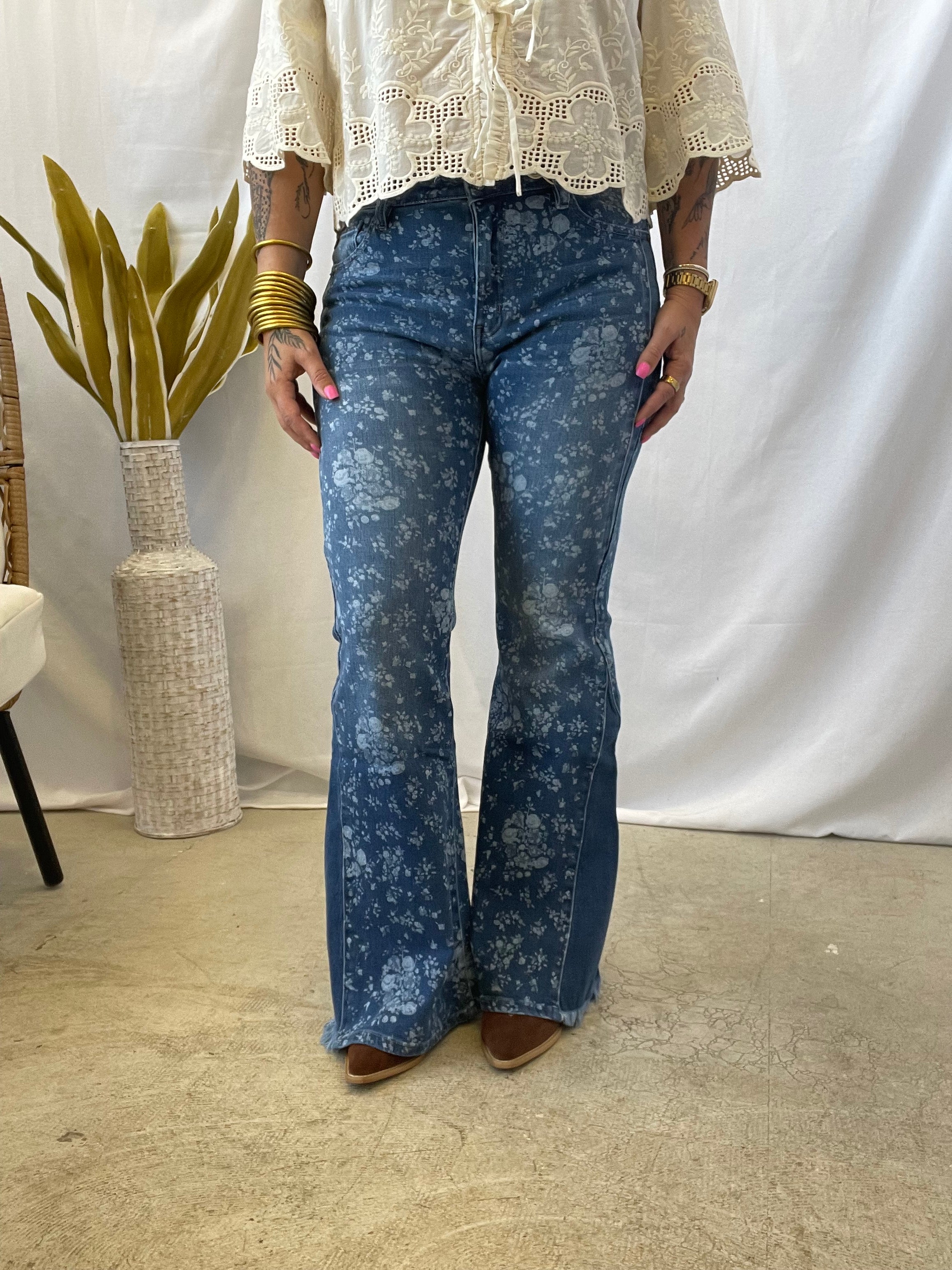 Kancan Floral Flare Jeans-Jeans-Kancan-The Silo Boutique, Women's Fashion Boutique Located in Warren and Grand Forks North Dakota
