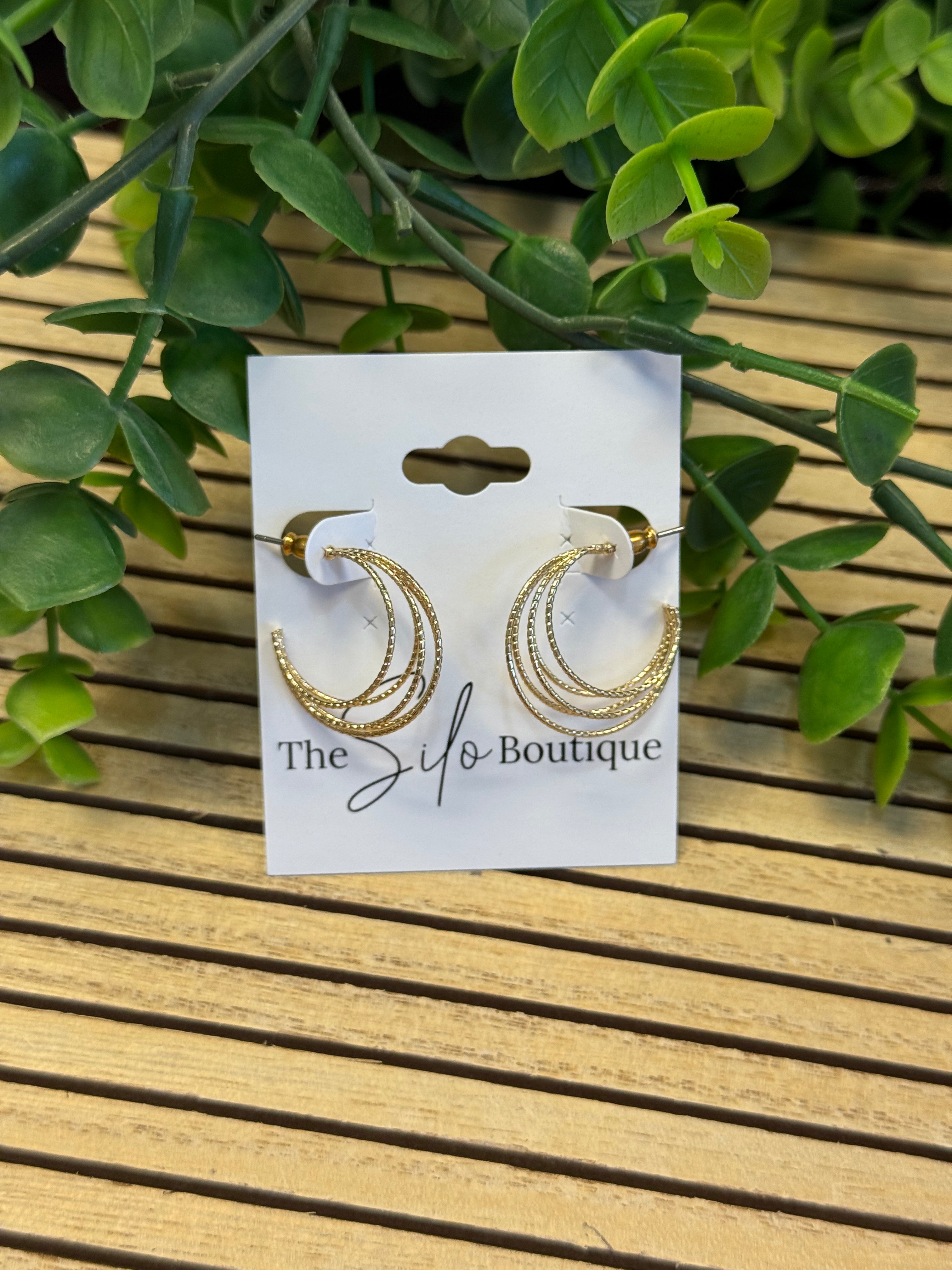 Charlie Wire Layer Earrings - Gold-Earrings-Dallas Market-The Silo Boutique, Women's Fashion Boutique Located in Warren and Grand Forks North Dakota