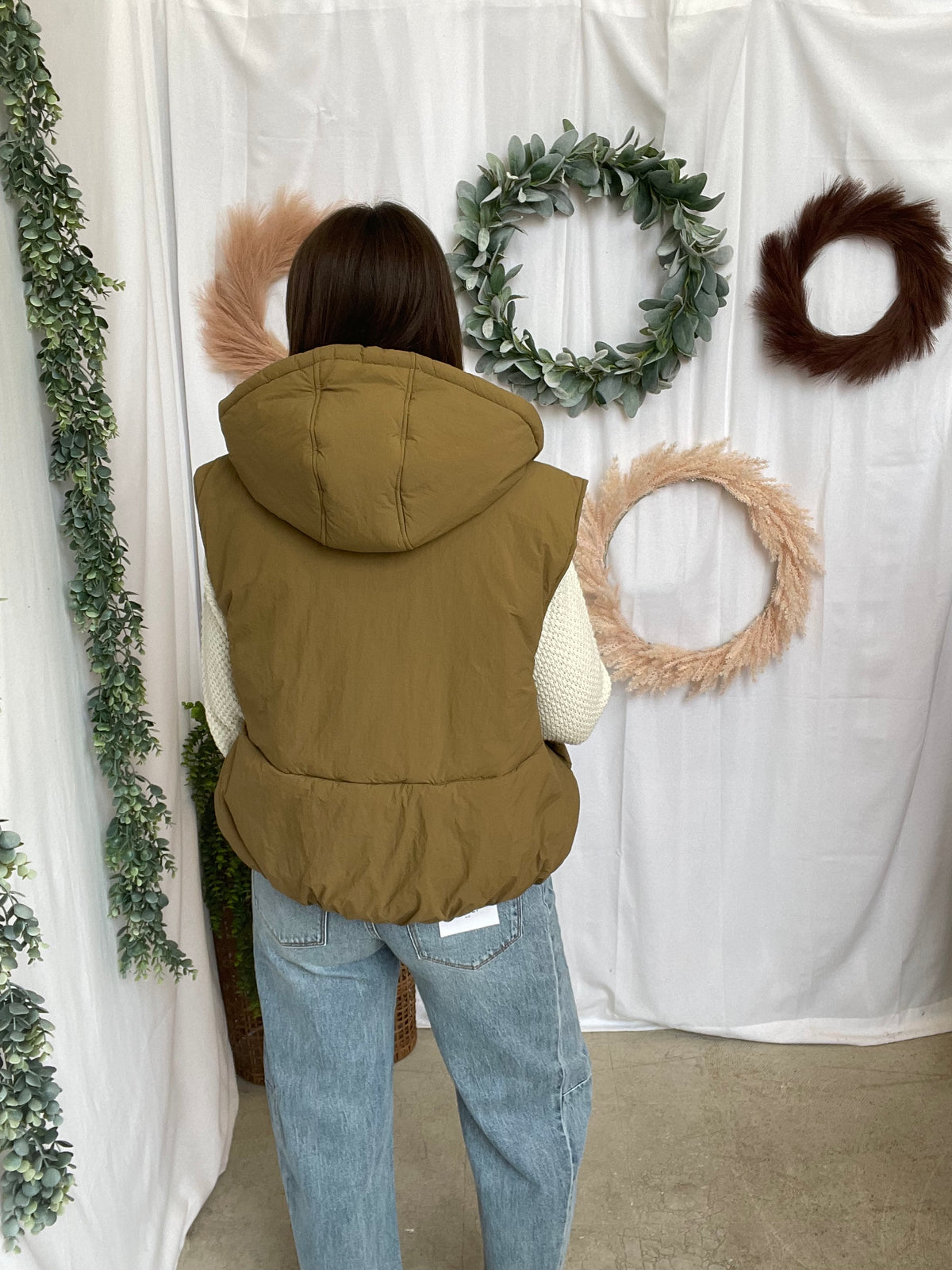 Zoe Puffer Vest-Moss-Vests-staccato-The Silo Boutique, Women's Fashion Boutique Located in Warren and Grand Forks North Dakota