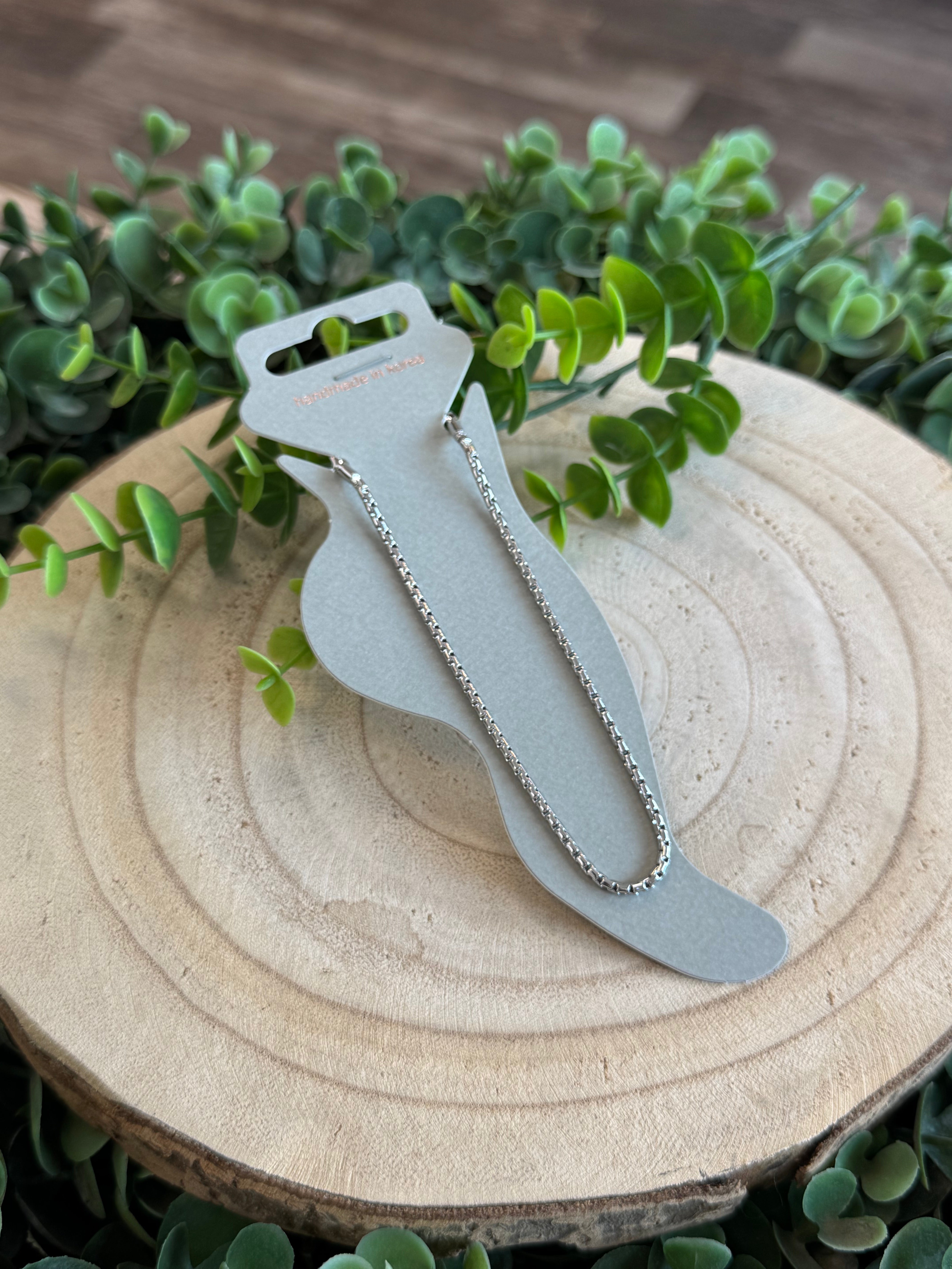 Box Chain Ankle Bracelet-Ankle Bracelets-Fame-The Silo Boutique, Women's Fashion Boutique Located in Warren and Grand Forks North Dakota