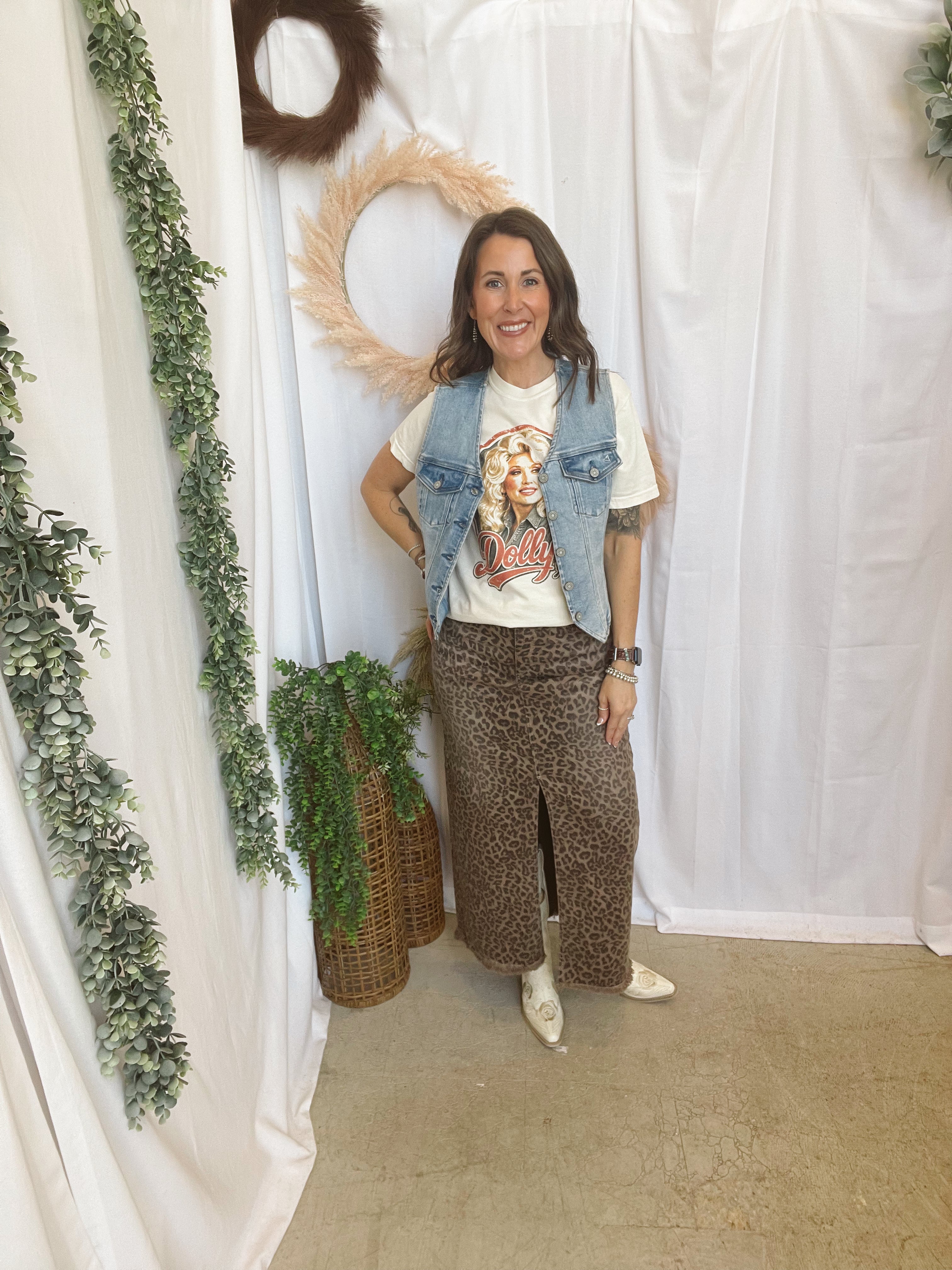 Dolly Vintage Face Tee-Ivory-Graphic Tees-birdies-The Silo Boutique, Women's Fashion Boutique Located in Warren and Grand Forks North Dakota