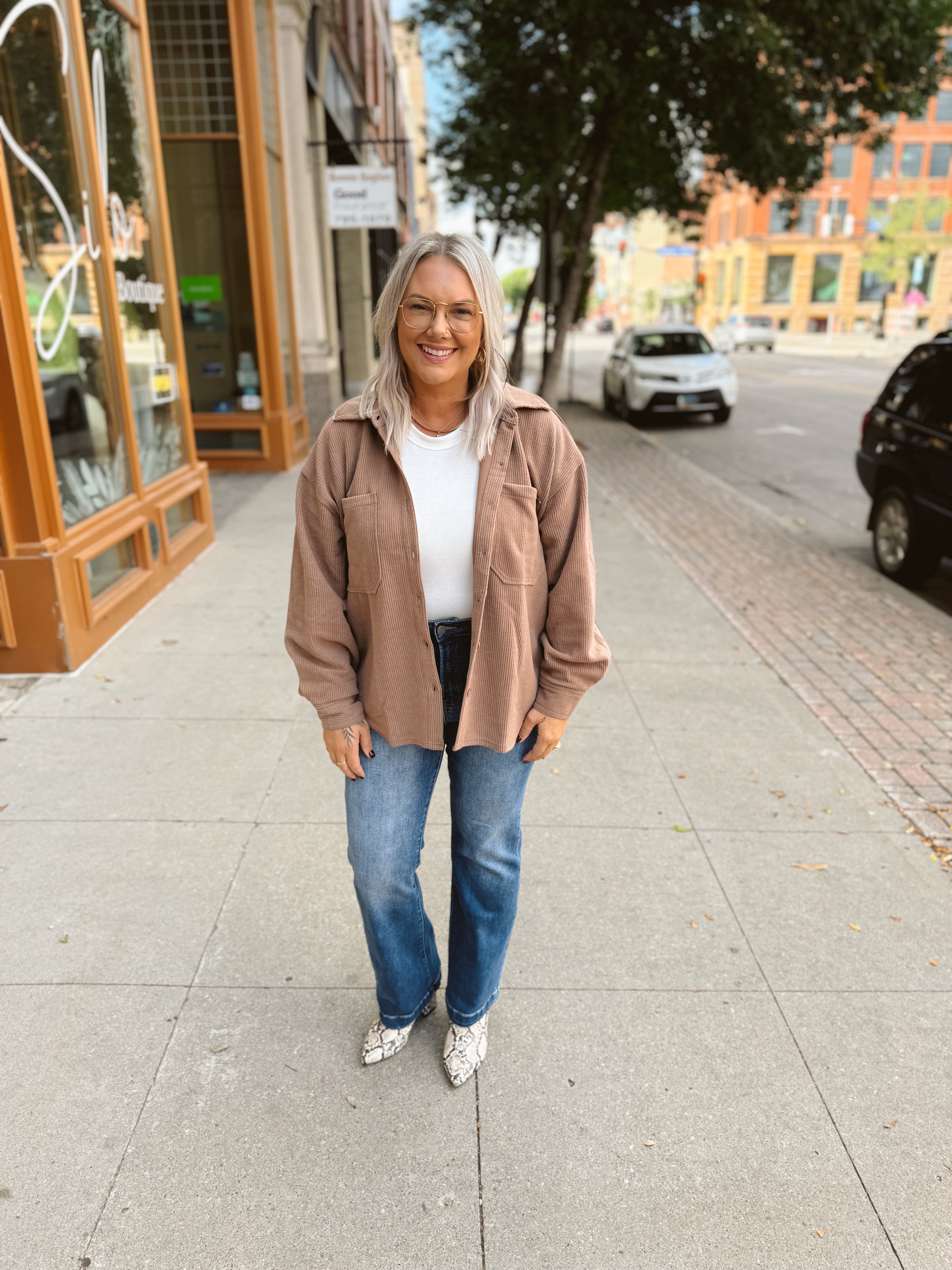 Risen Patch Pocket Jeans-Jeans-risen-The Silo Boutique, Women's Fashion Boutique Located in Warren and Grand Forks North Dakota