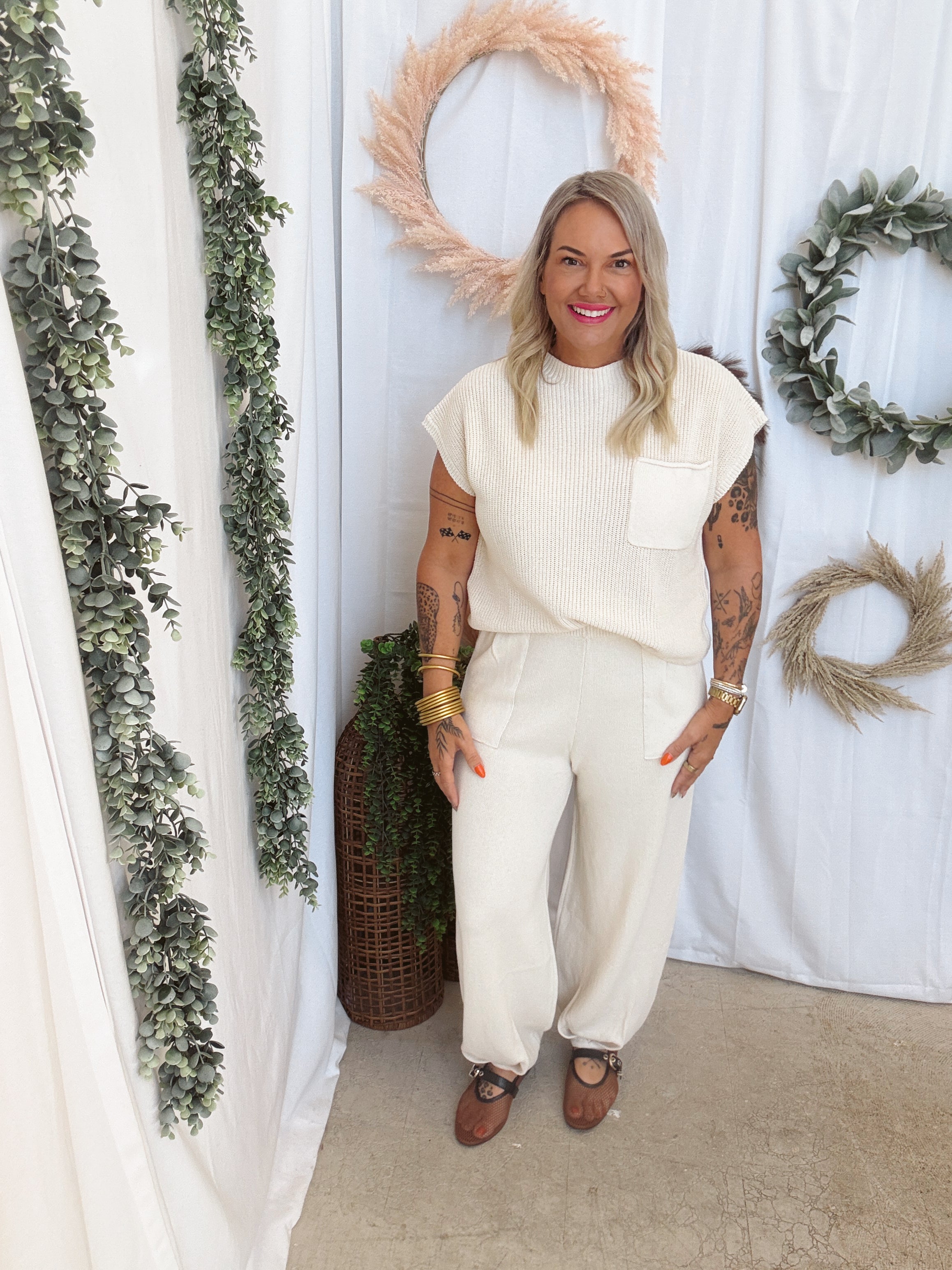 Elan Keep it Cozy Pants-Sweaters-elan-The Silo Boutique, Women's Fashion Boutique Located in Warren and Grand Forks North Dakota