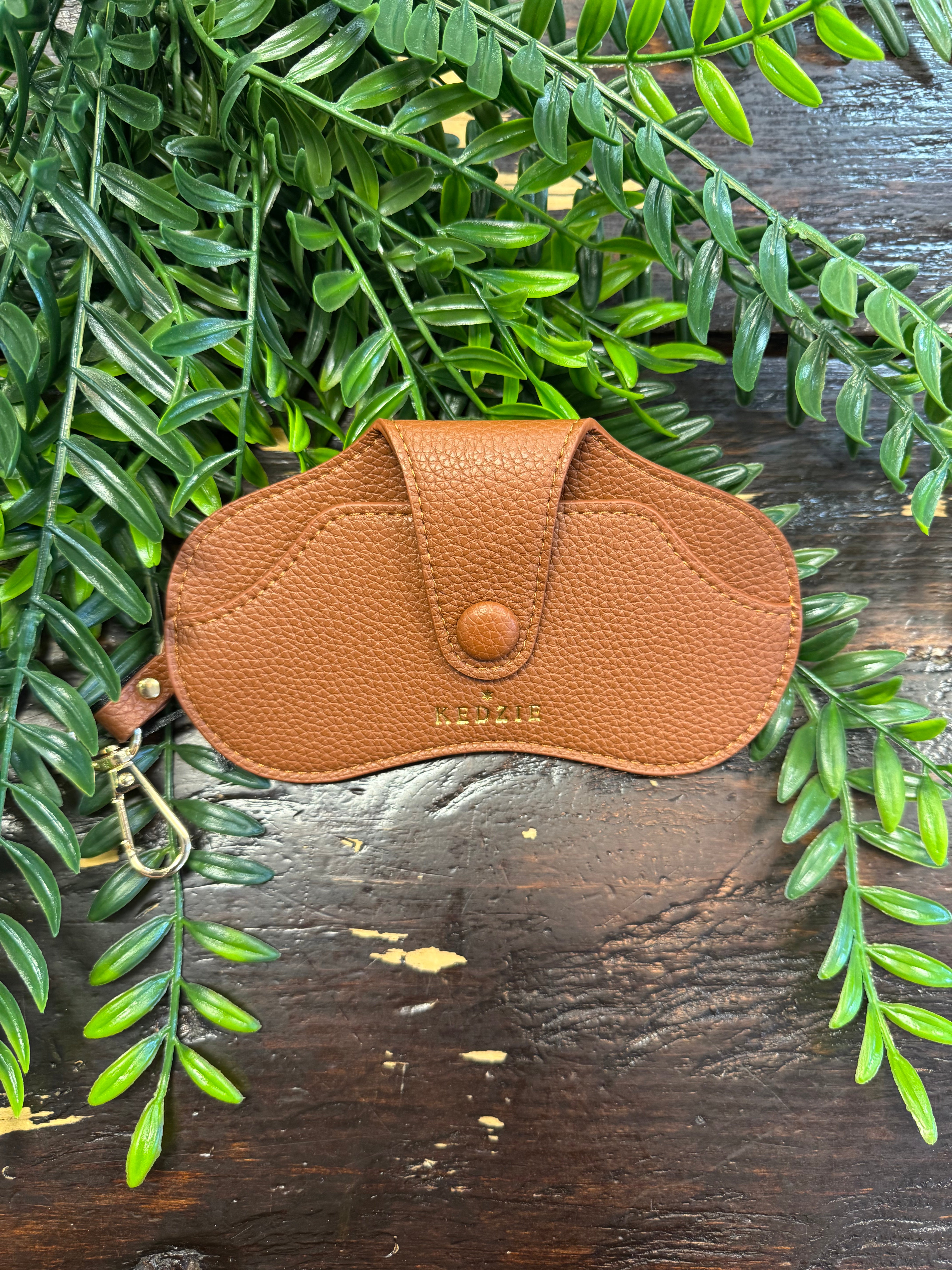 Kedzie Eclipse Sunglass Case-Brown-Sunglasses-dm-The Silo Boutique, Women's Fashion Boutique Located in Warren and Grand Forks North Dakota
