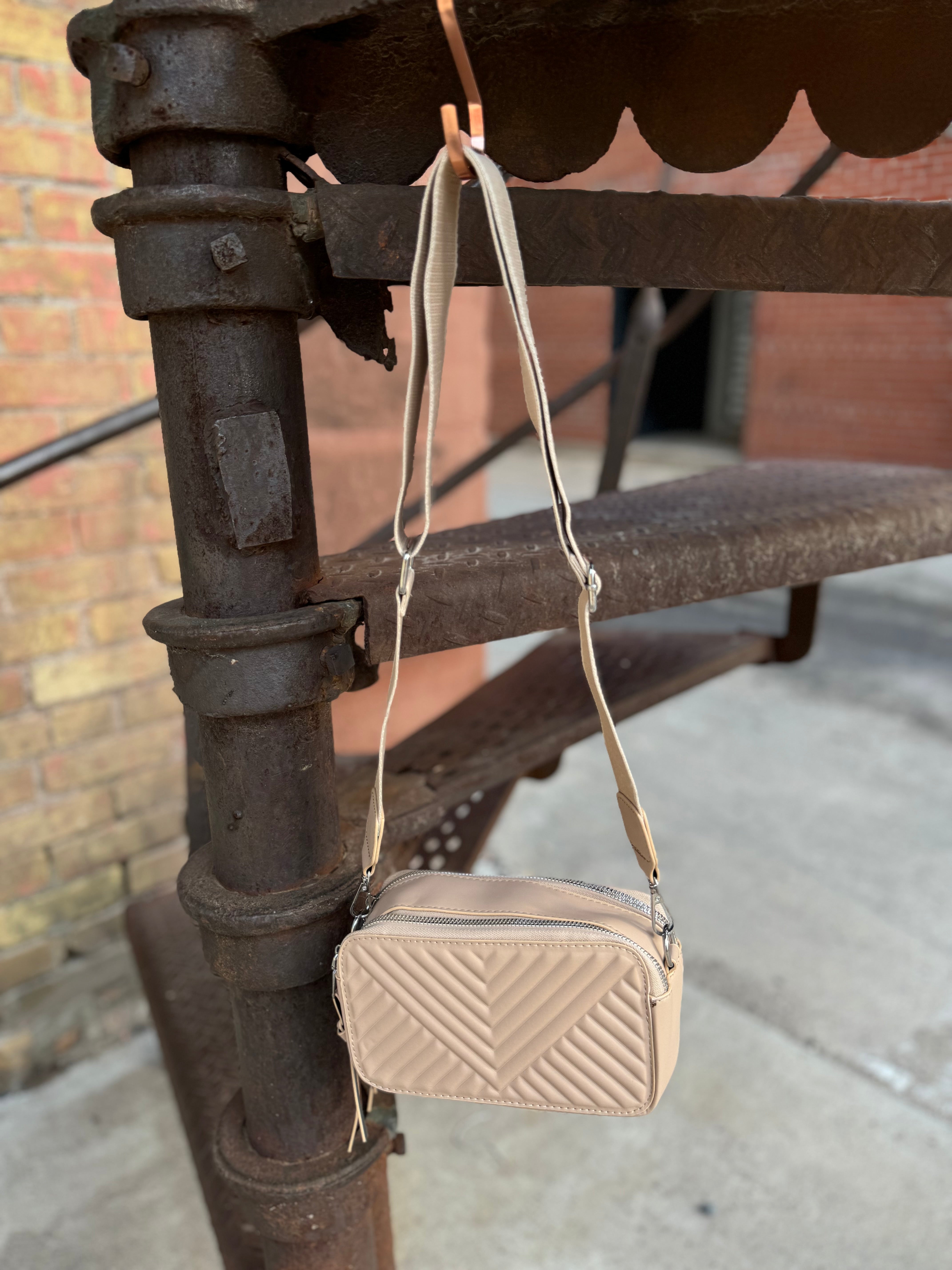 In The City Crossbody Purse-Crossbody Purses-city-The Silo Boutique, Women's Fashion Boutique Located in Warren and Grand Forks North Dakota