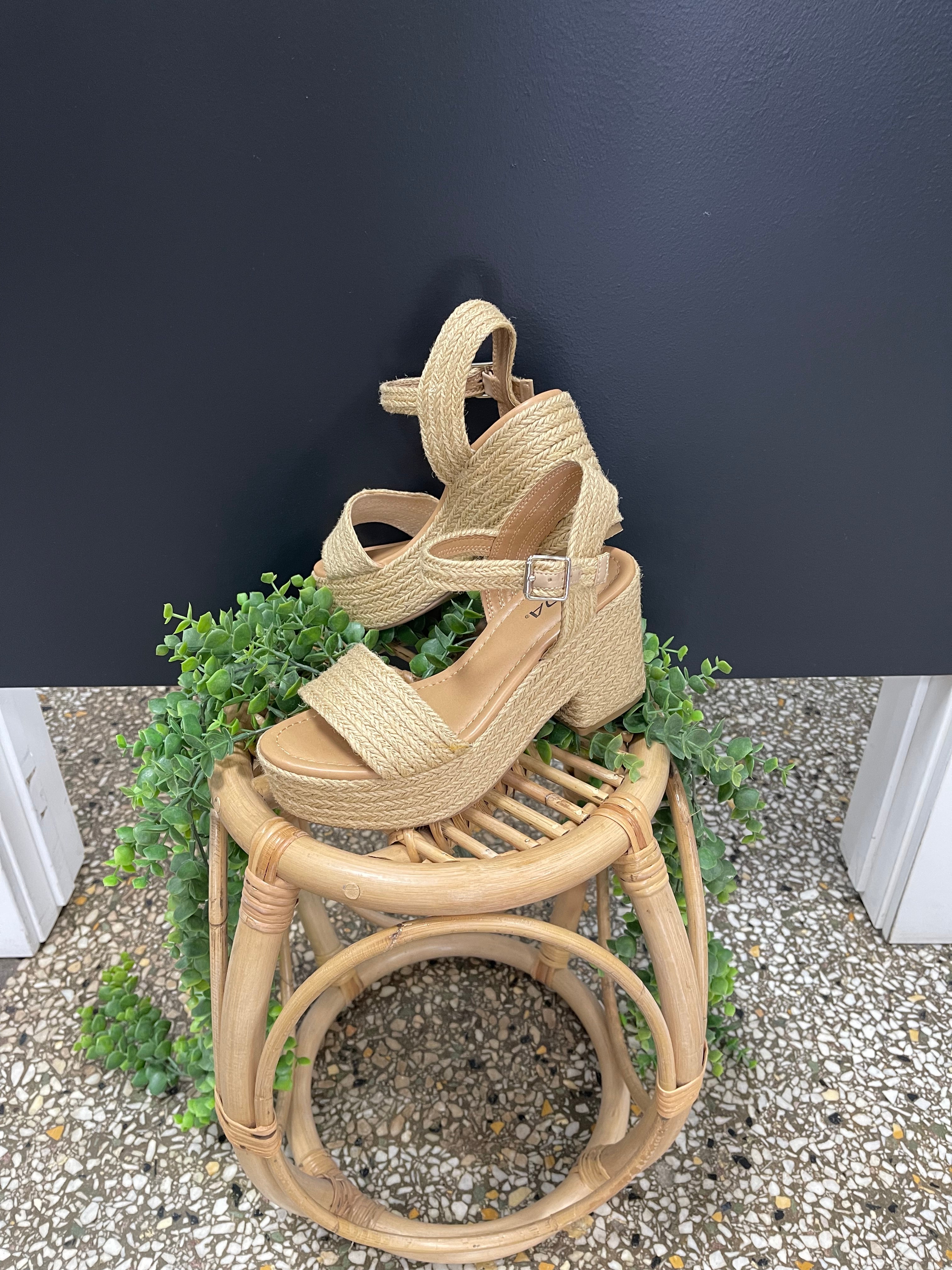 Soda Castle Jute Sandal-Final Sale-Shoes-soda-The Silo Boutique, Women's Fashion Boutique Located in Warren and Grand Forks North Dakota