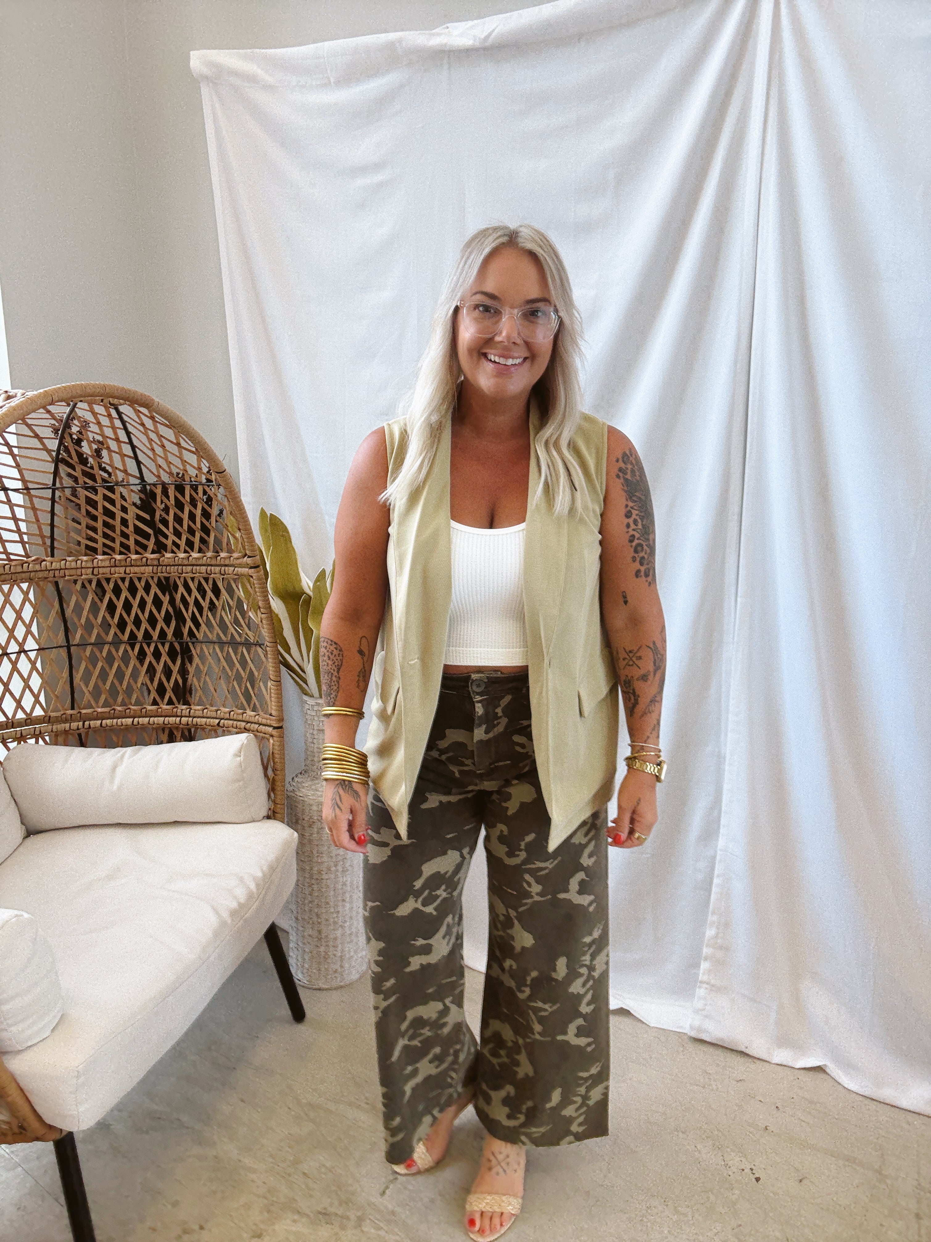 Celery Stretchy Knit Vest-Vests-Doe and Rae-The Silo Boutique, Women's Fashion Boutique Located in Warren and Grand Forks North Dakota