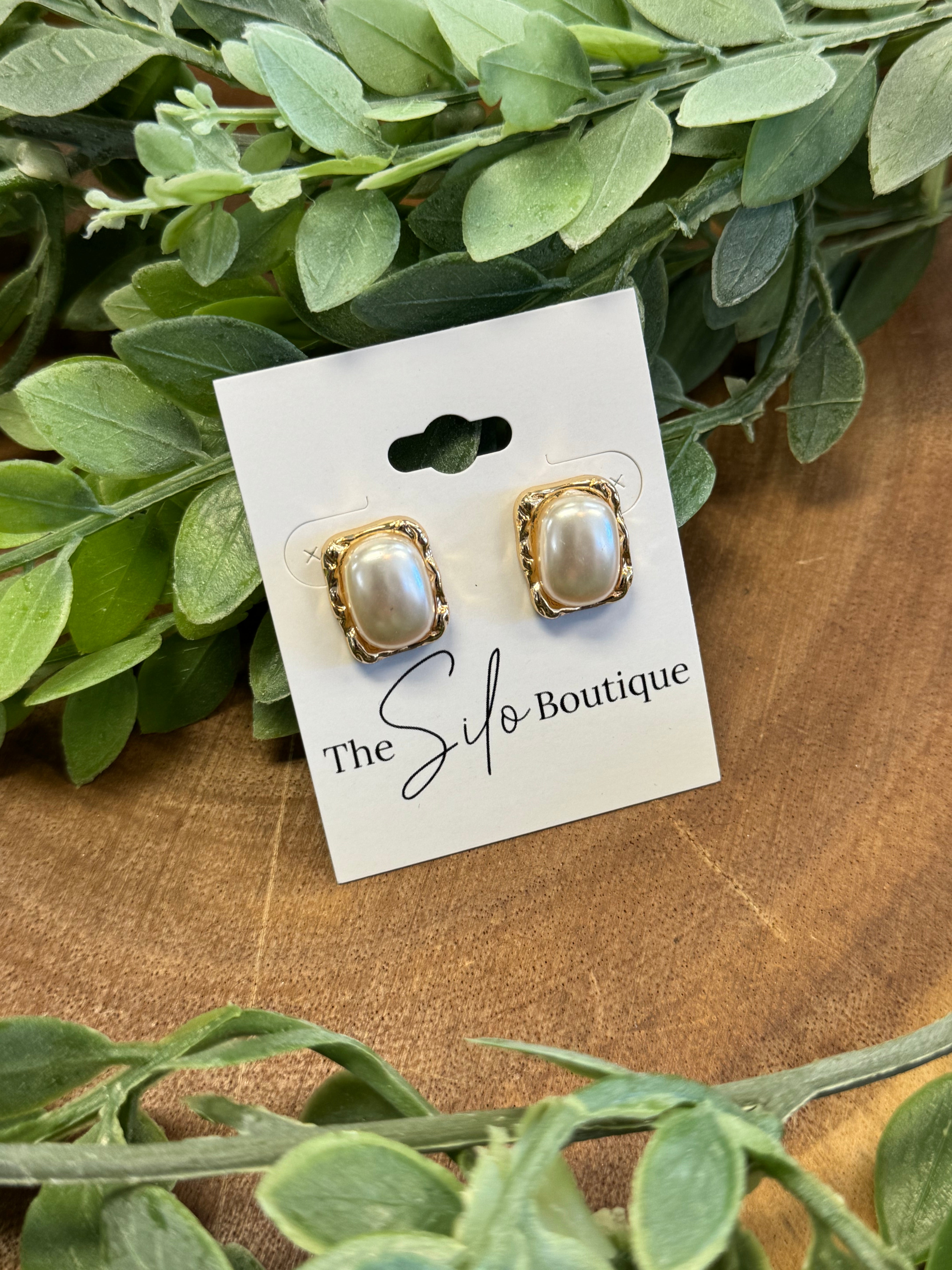 Molten Pearl Framed Earrings-Earrings-fame-The Silo Boutique, Women's Fashion Boutique Located in Warren and Grand Forks North Dakota