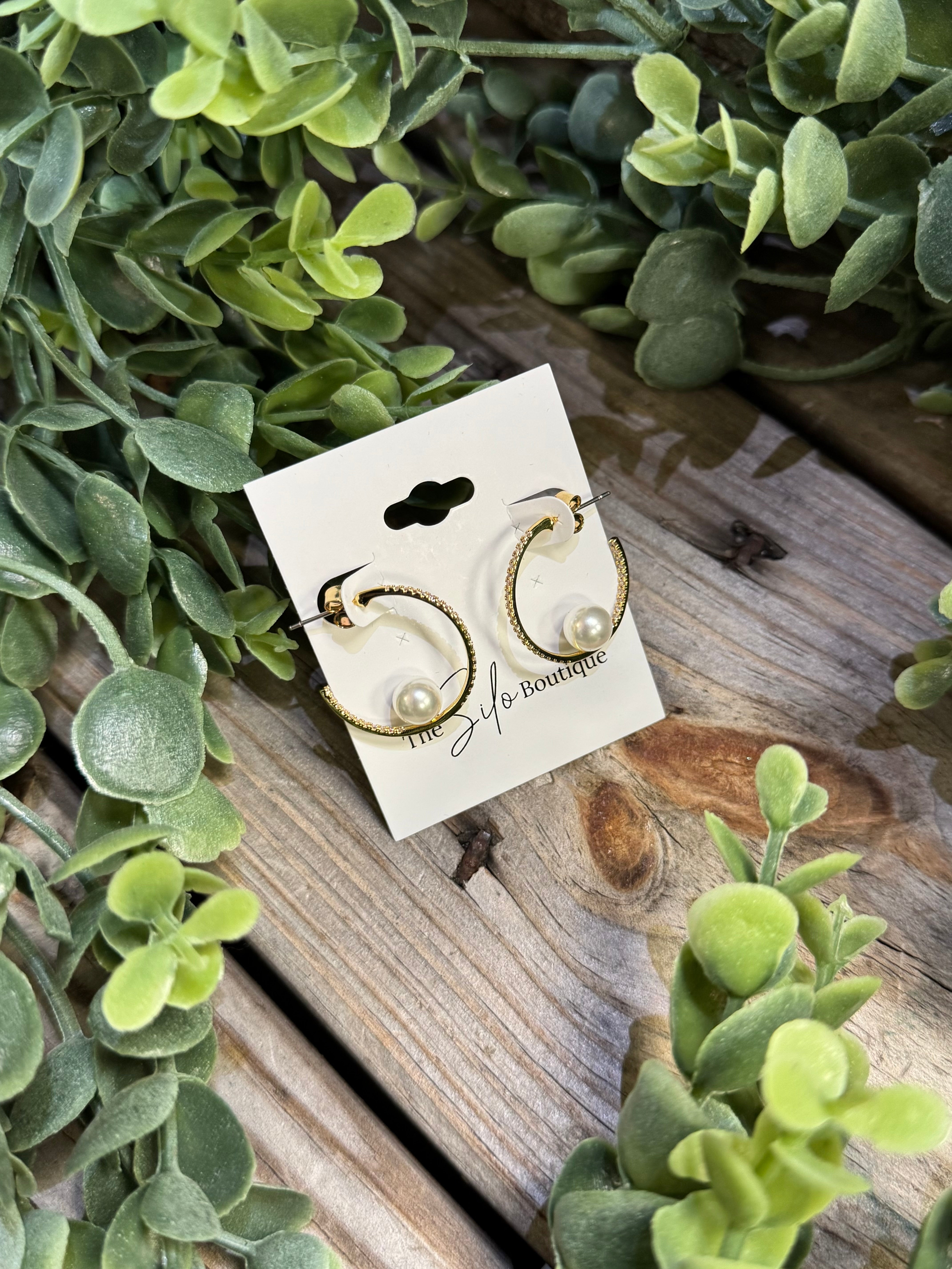 Twisted Gold with Pearl Hoop Earrings-Earrings-Fame-The Silo Boutique, Women's Fashion Boutique Located in Warren and Grand Forks North Dakota