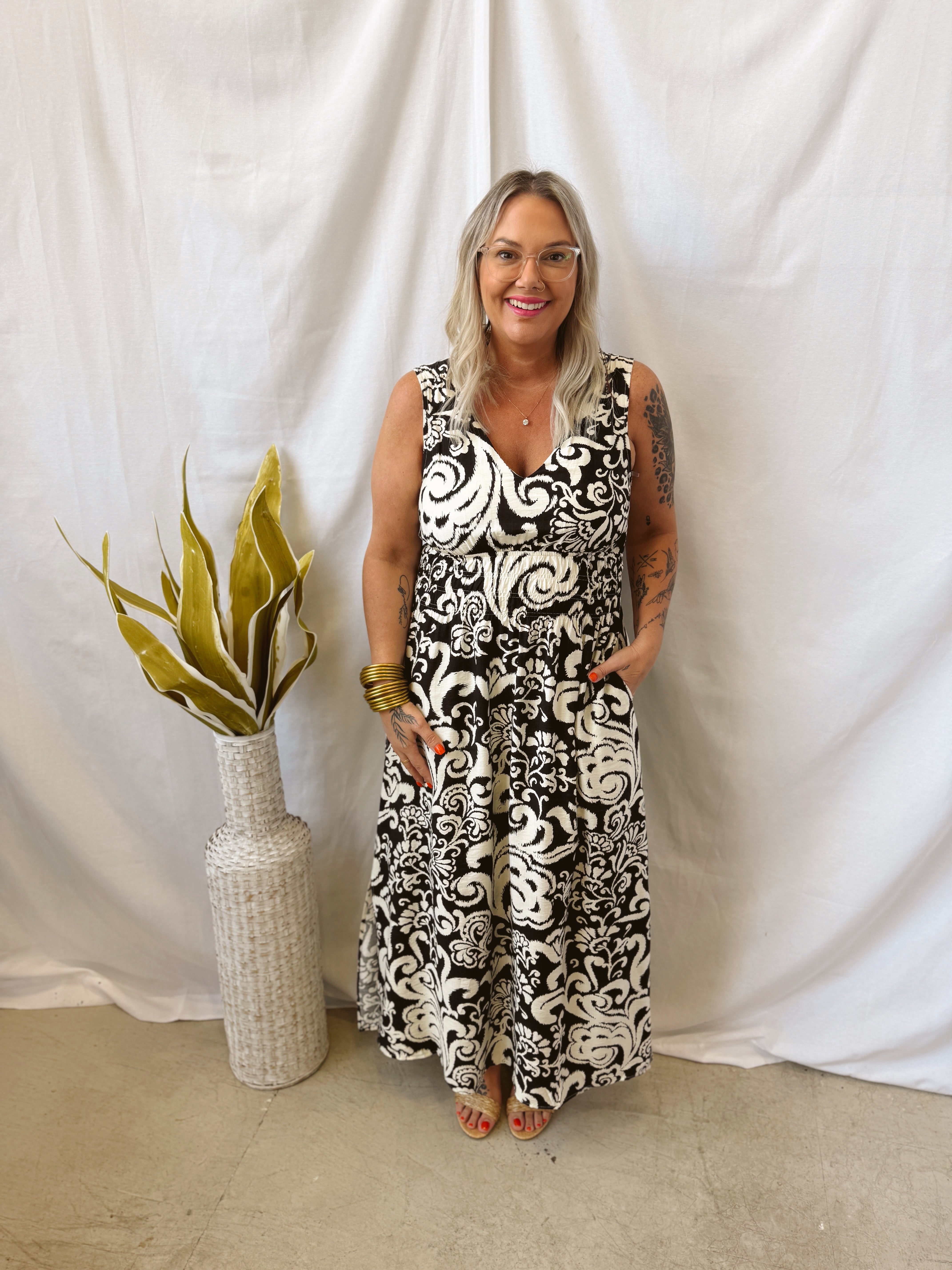 Black Floral Print Maxi Dress-Dresses-staccato-The Silo Boutique, Women's Fashion Boutique Located in Warren and Grand Forks North Dakota