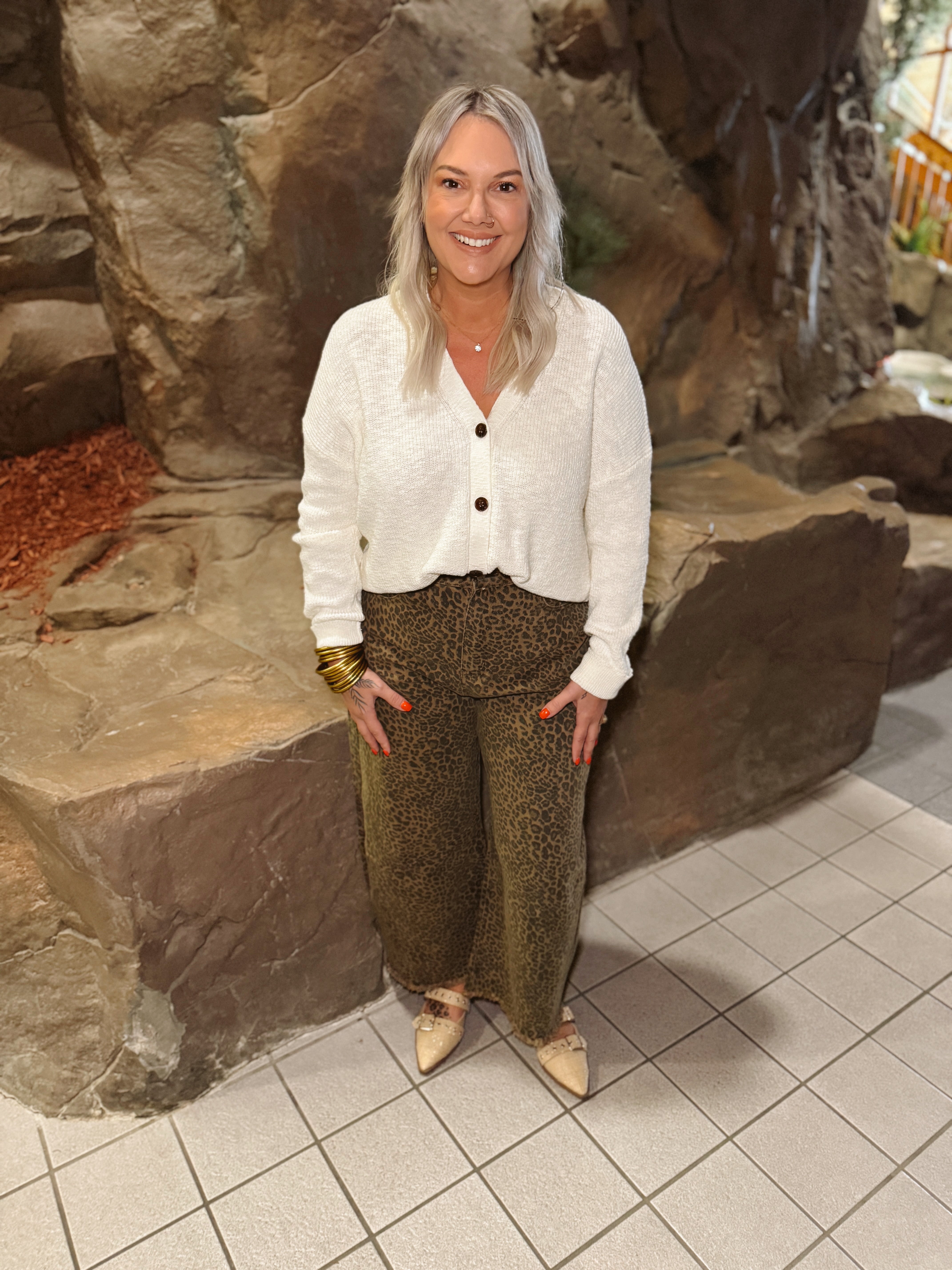 Off White Linen Yarn Cardigan-Cardigans-staccato-The Silo Boutique, Women's Fashion Boutique Located in Warren and Grand Forks North Dakota